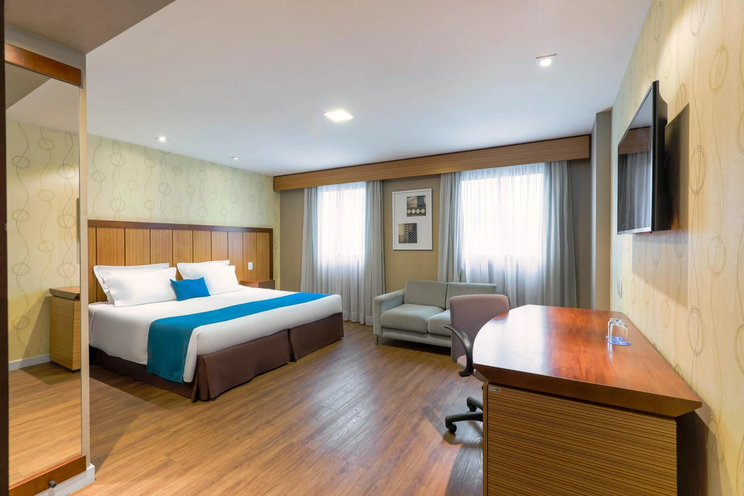 Bed in Wyndham Sao Paulo Ibirapuera Convention Plaza