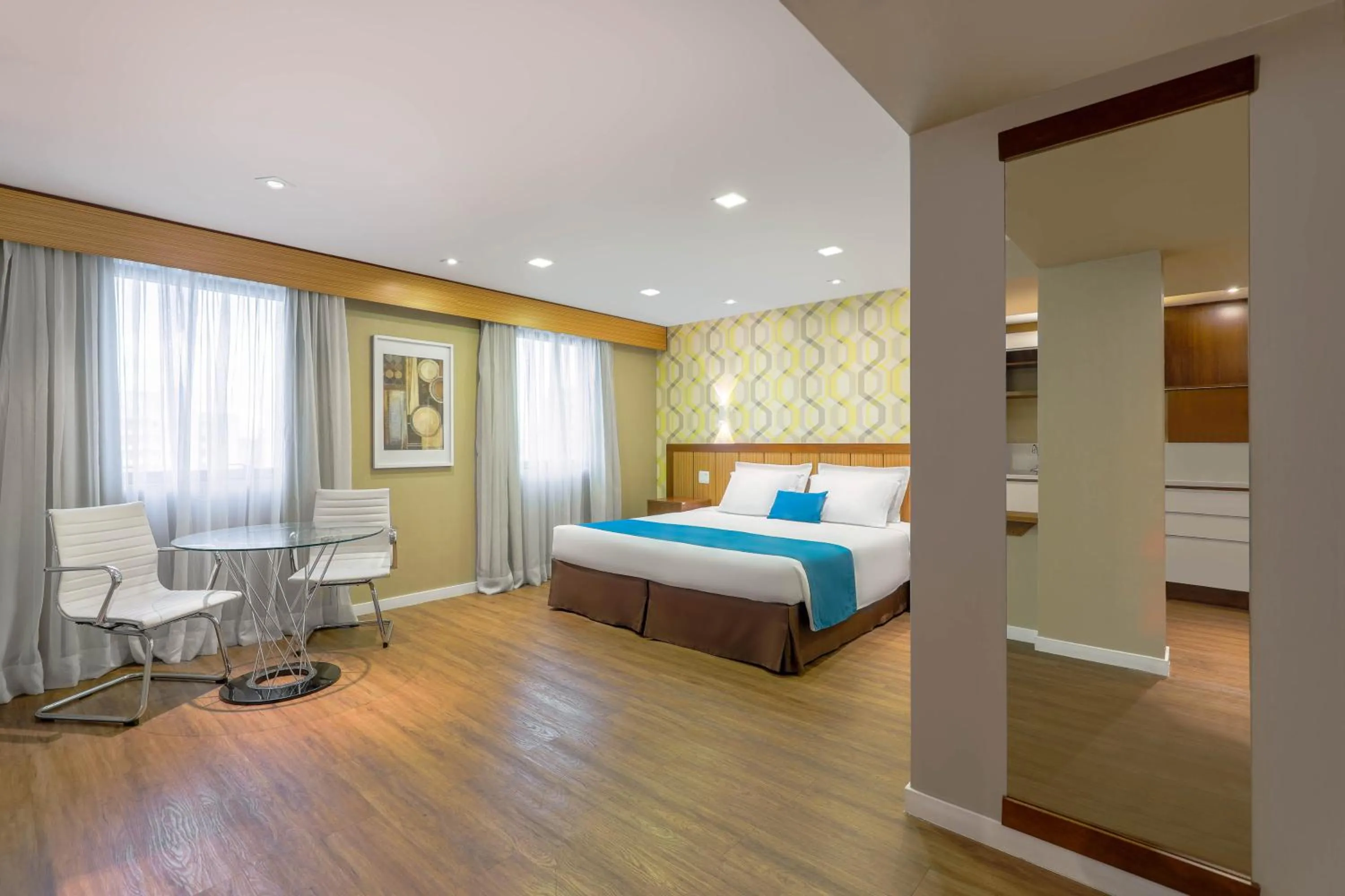 Bed in Wyndham Sao Paulo Ibirapuera Convention Plaza