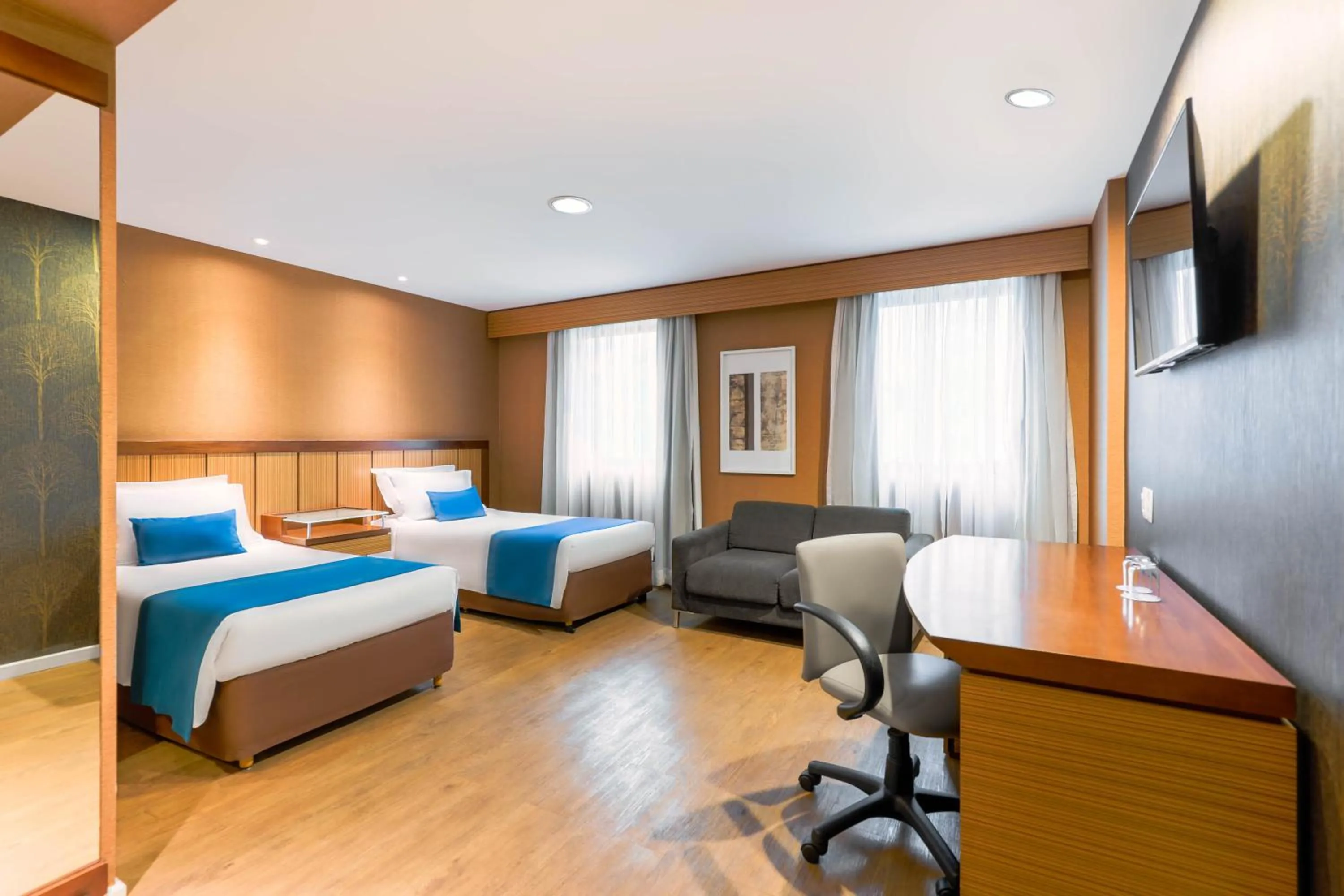 Bed in Wyndham Sao Paulo Ibirapuera Convention Plaza