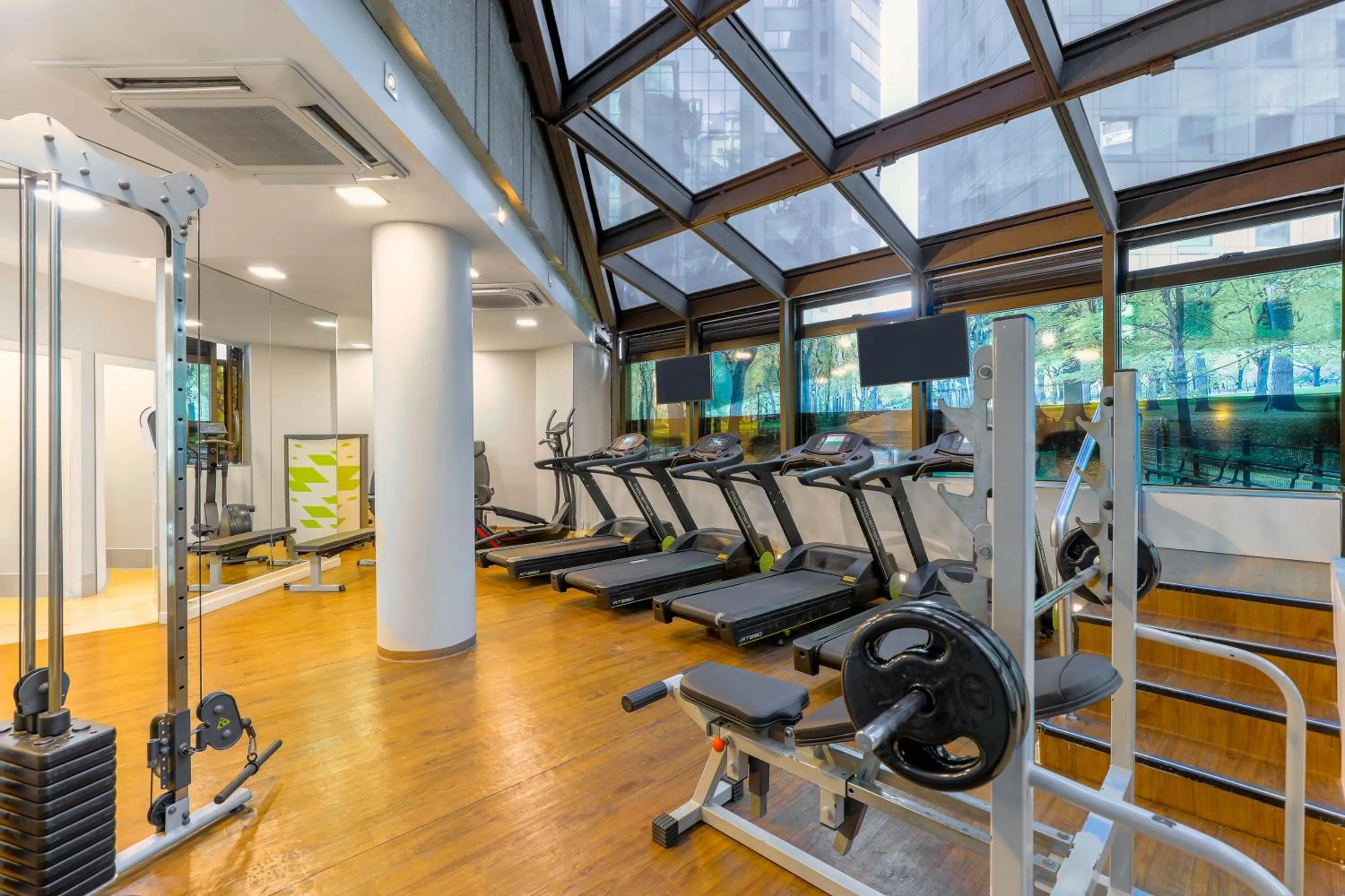 Fitness centre/facilities in Wyndham Sao Paulo Ibirapuera Convention Plaza