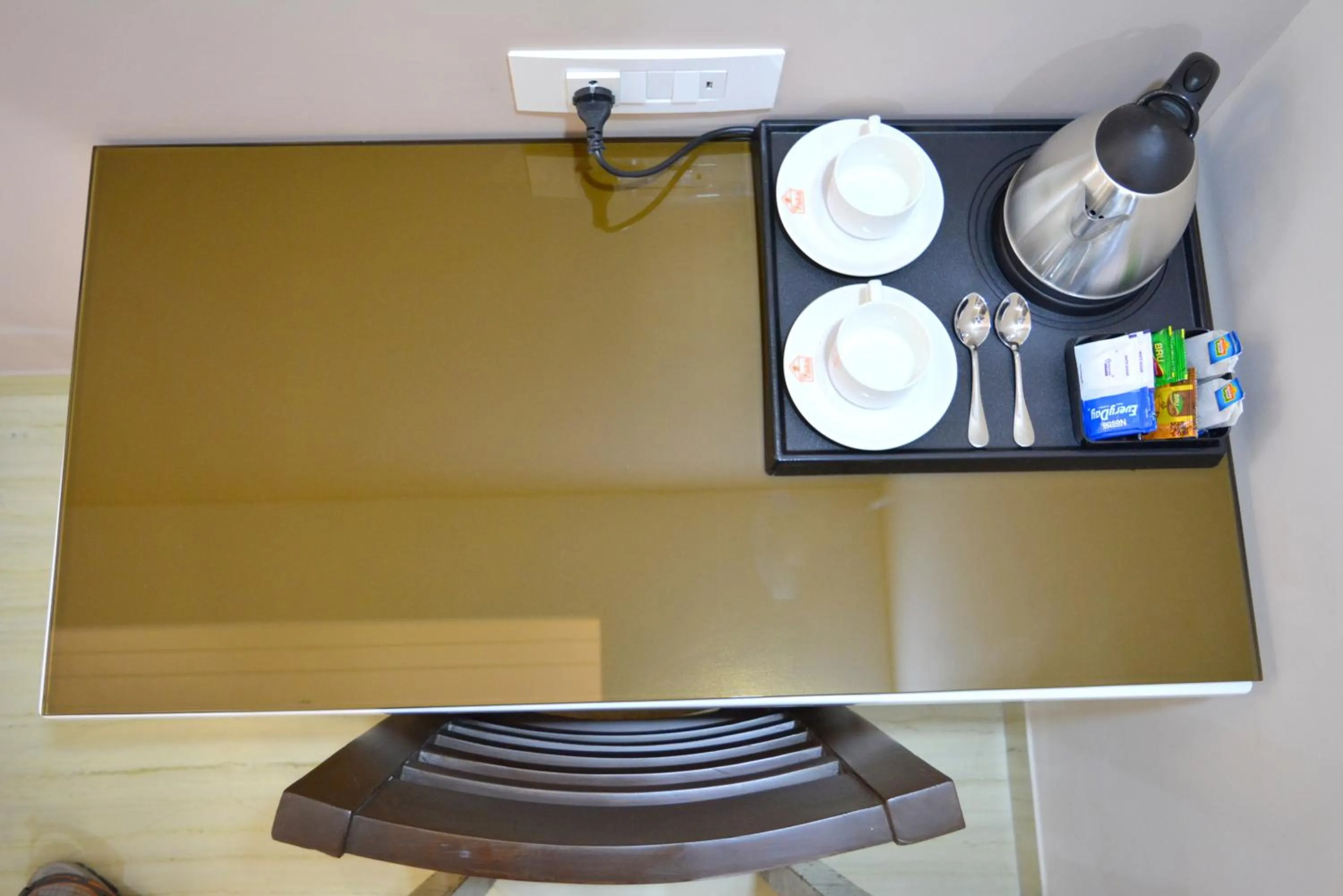 Coffee/tea facilities in Hotel Tara Palace Redfort