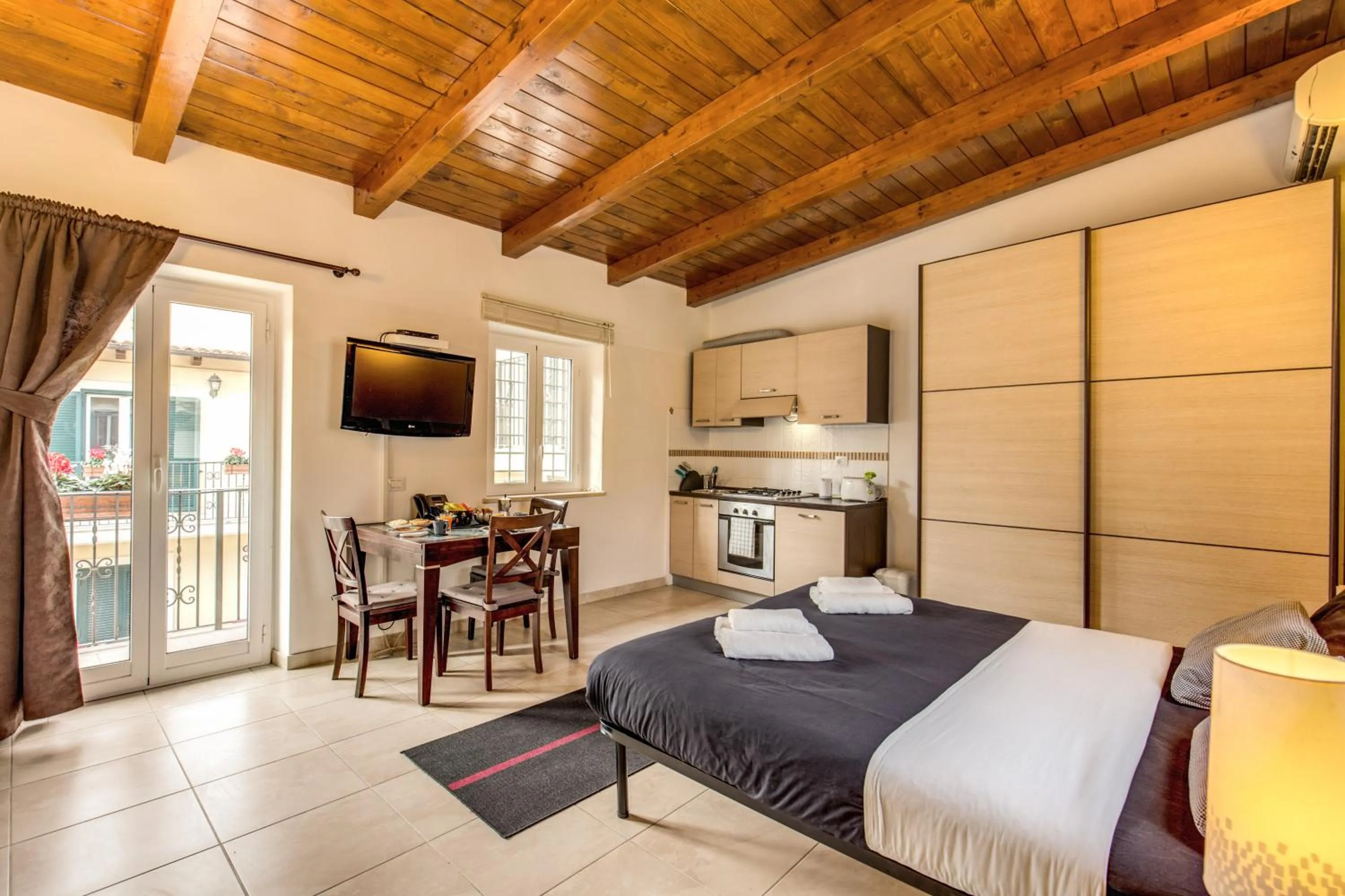 Bed in Aurelia Vatican Apartments