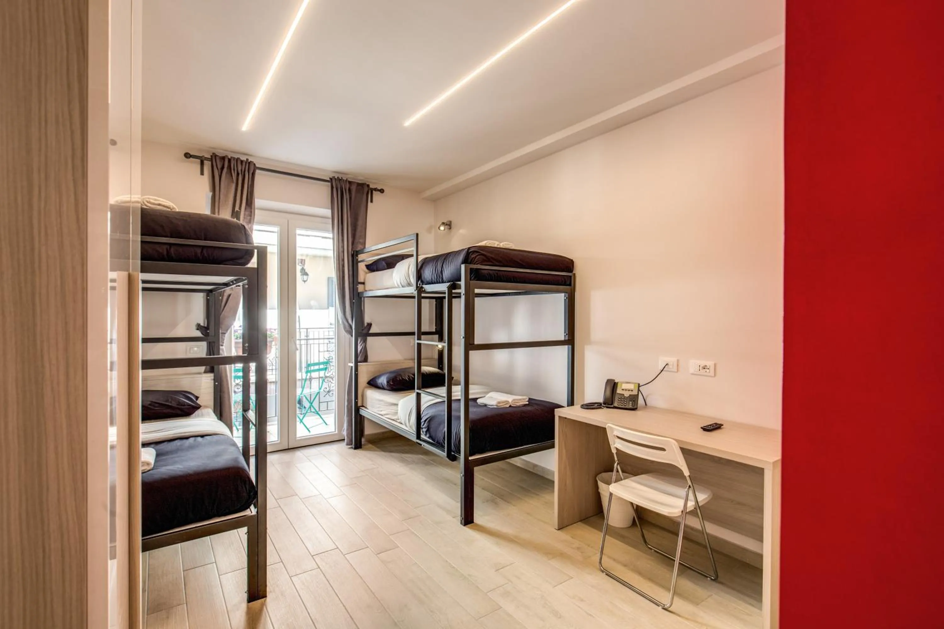 bunk bed, Bed in Aurelia Vatican Apartments
