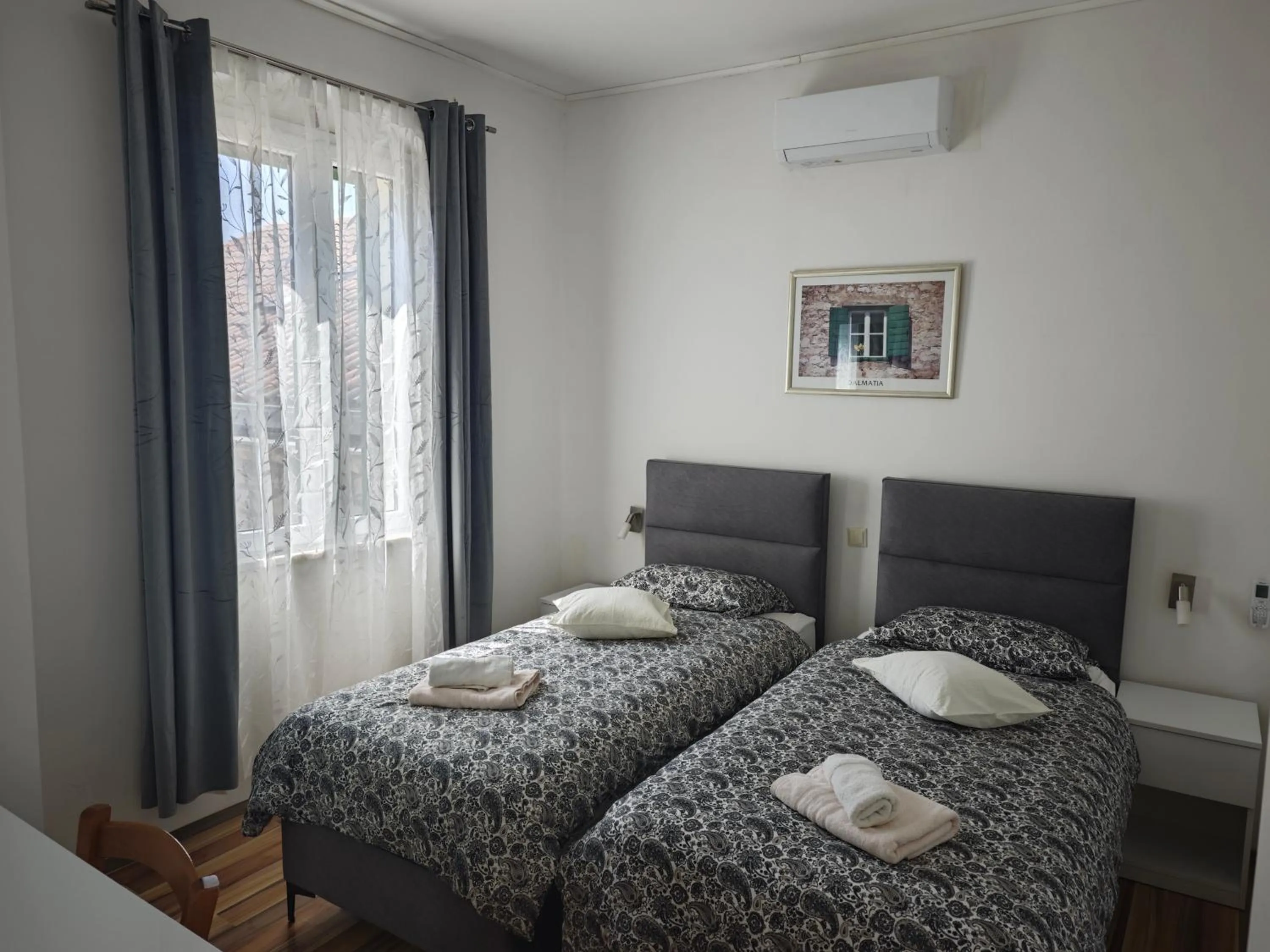 Bed in Apartment Central Old town with private indoor garage parking