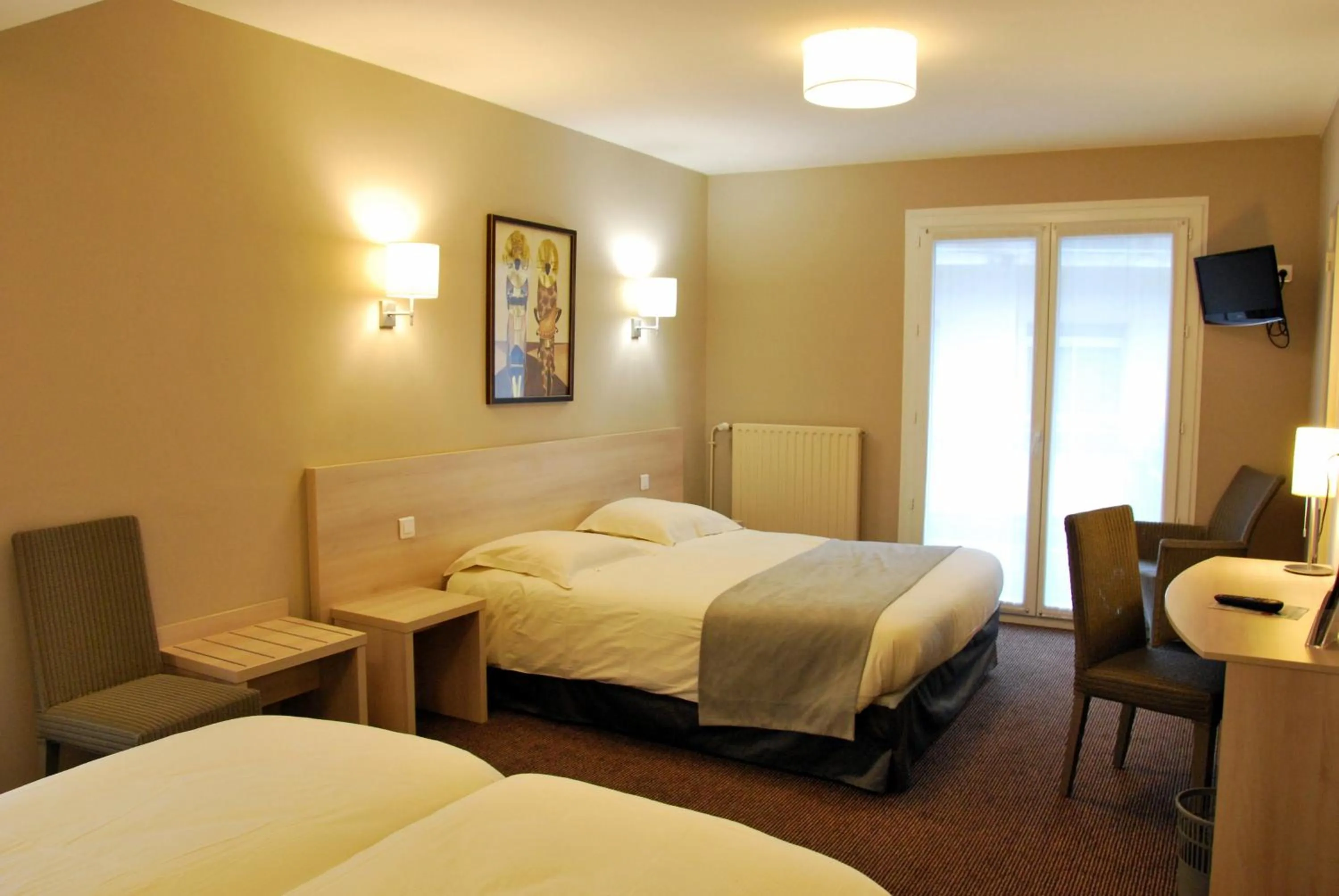 Bed in The Originals Boutique, Park Hôtel, Cholet (Qualys-Hotel)