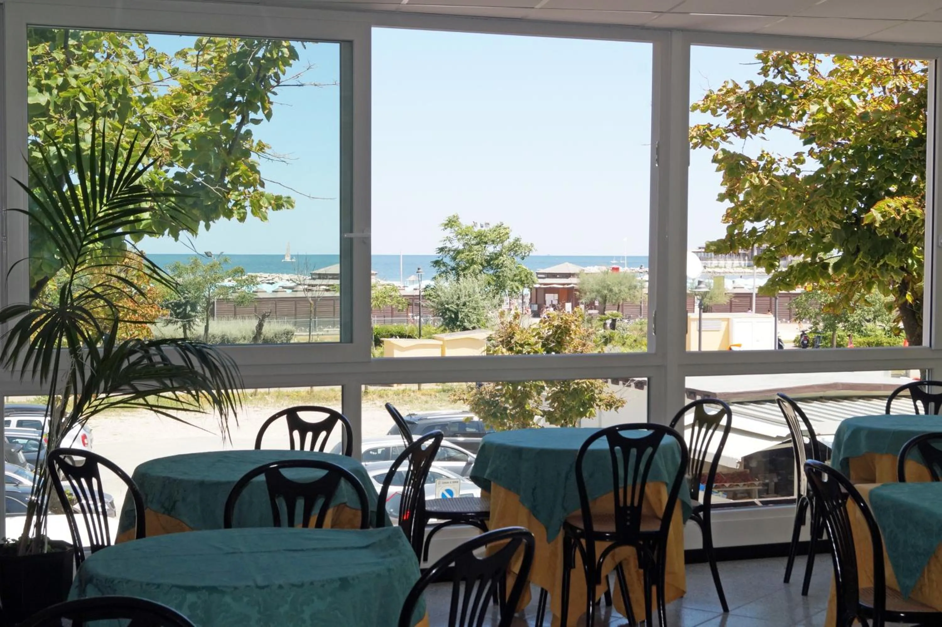 Balcony/Terrace in Hotel River fronte mare con piscina