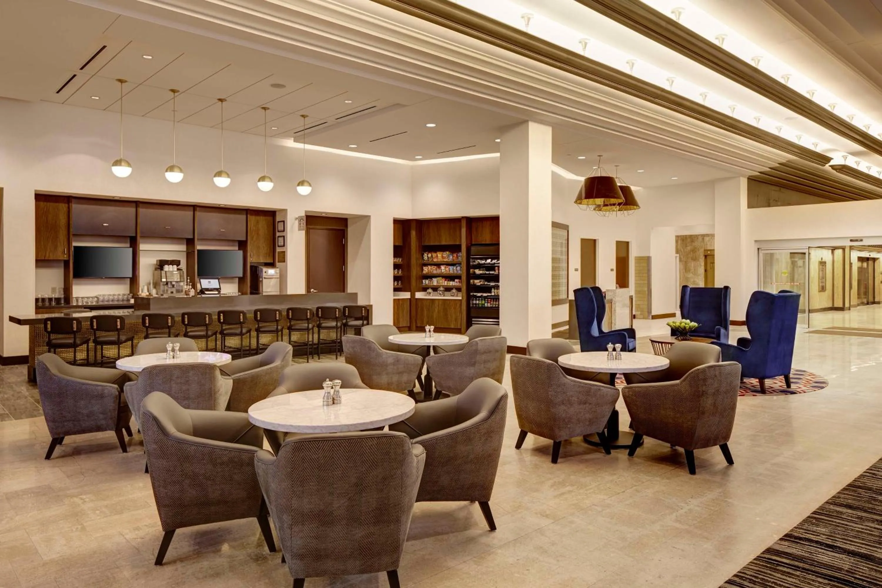 Lobby or reception in Hyatt Place St. Paul