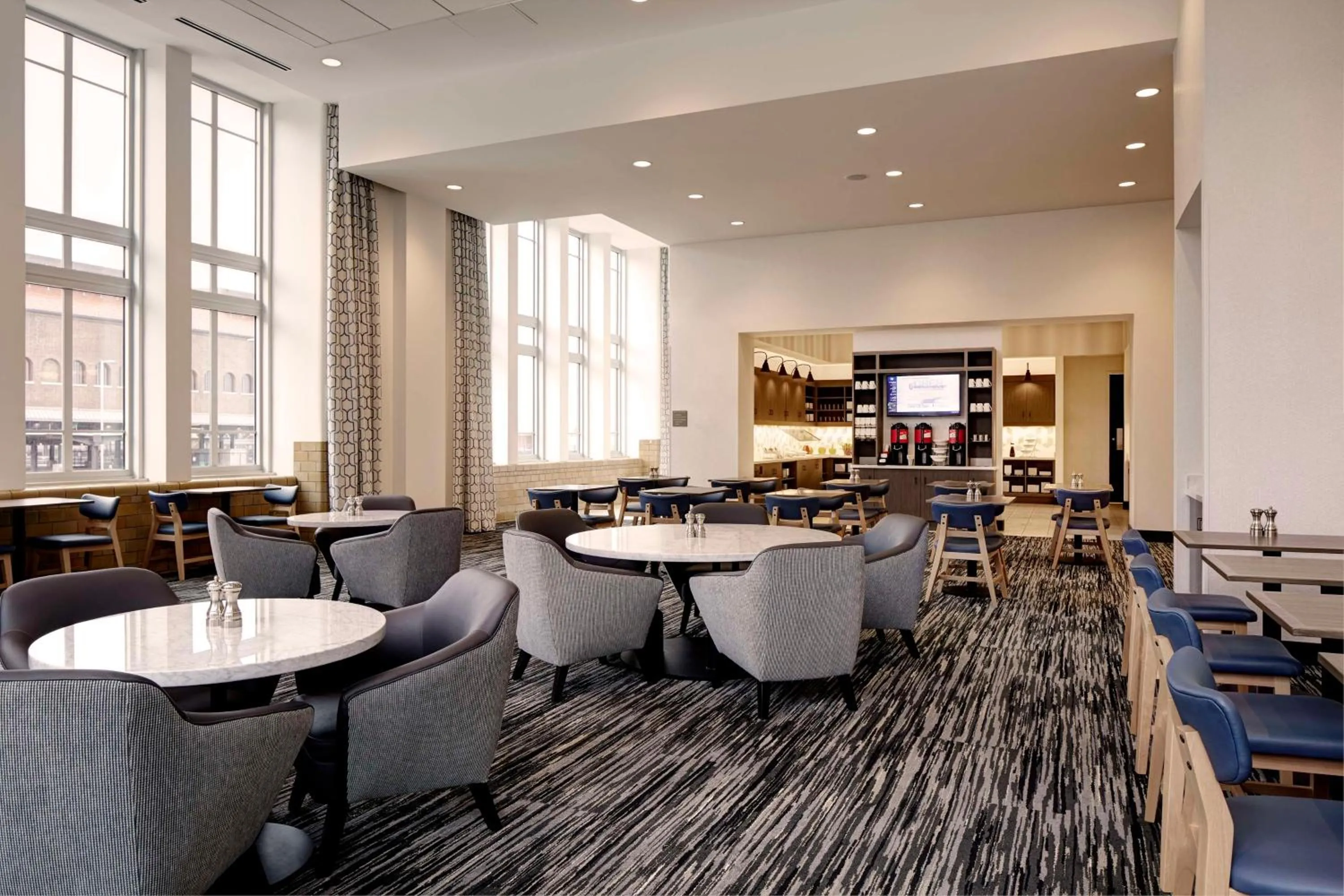 Restaurant/places to eat in Hyatt Place St. Paul