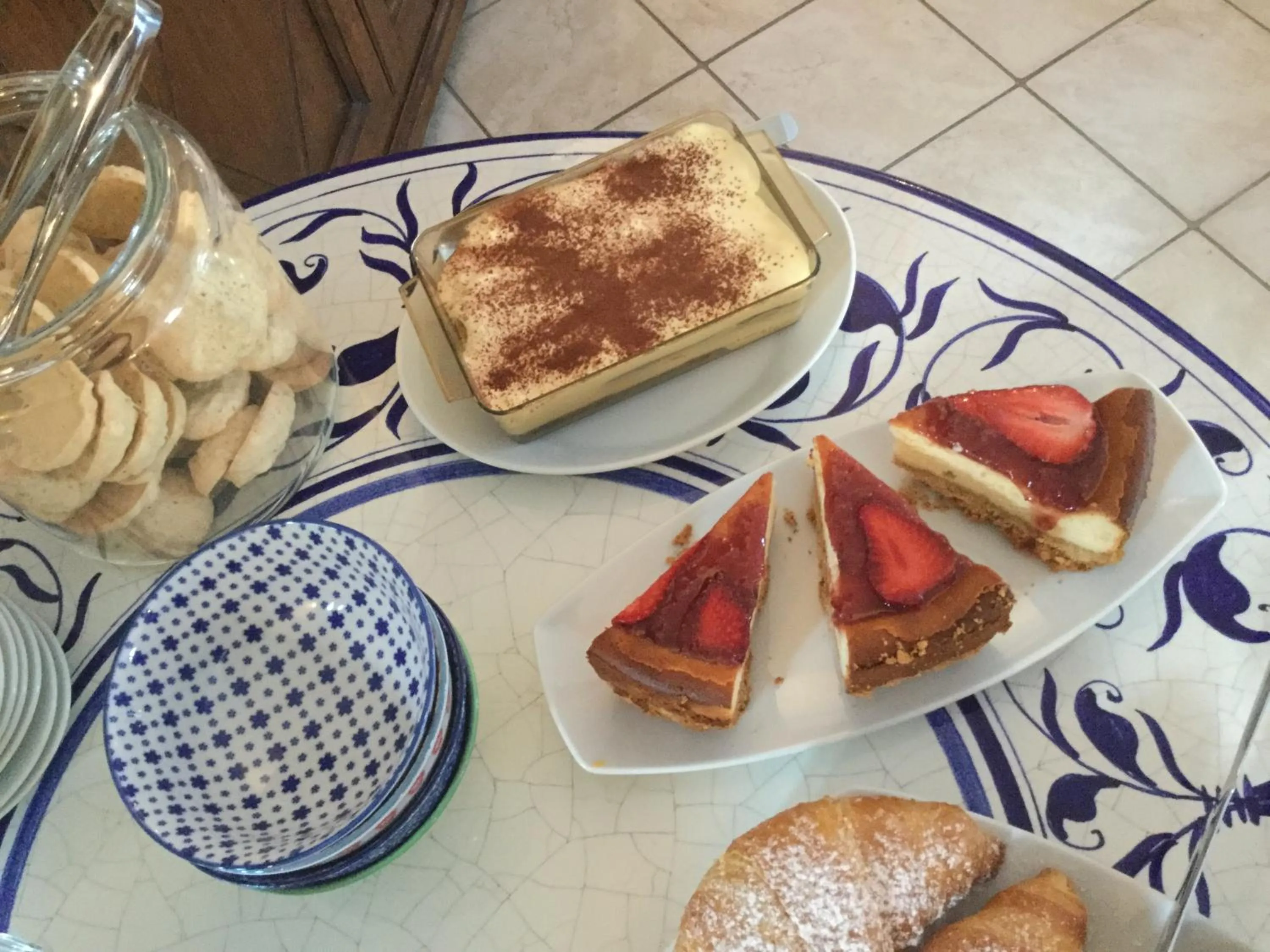 Buffet breakfast in Residence Alesi