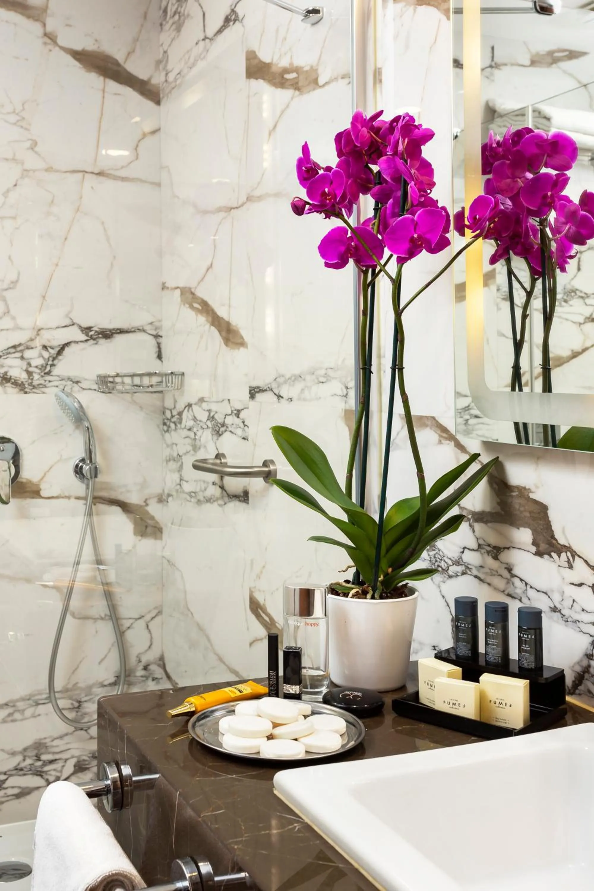 Bathroom in Artur Hotel