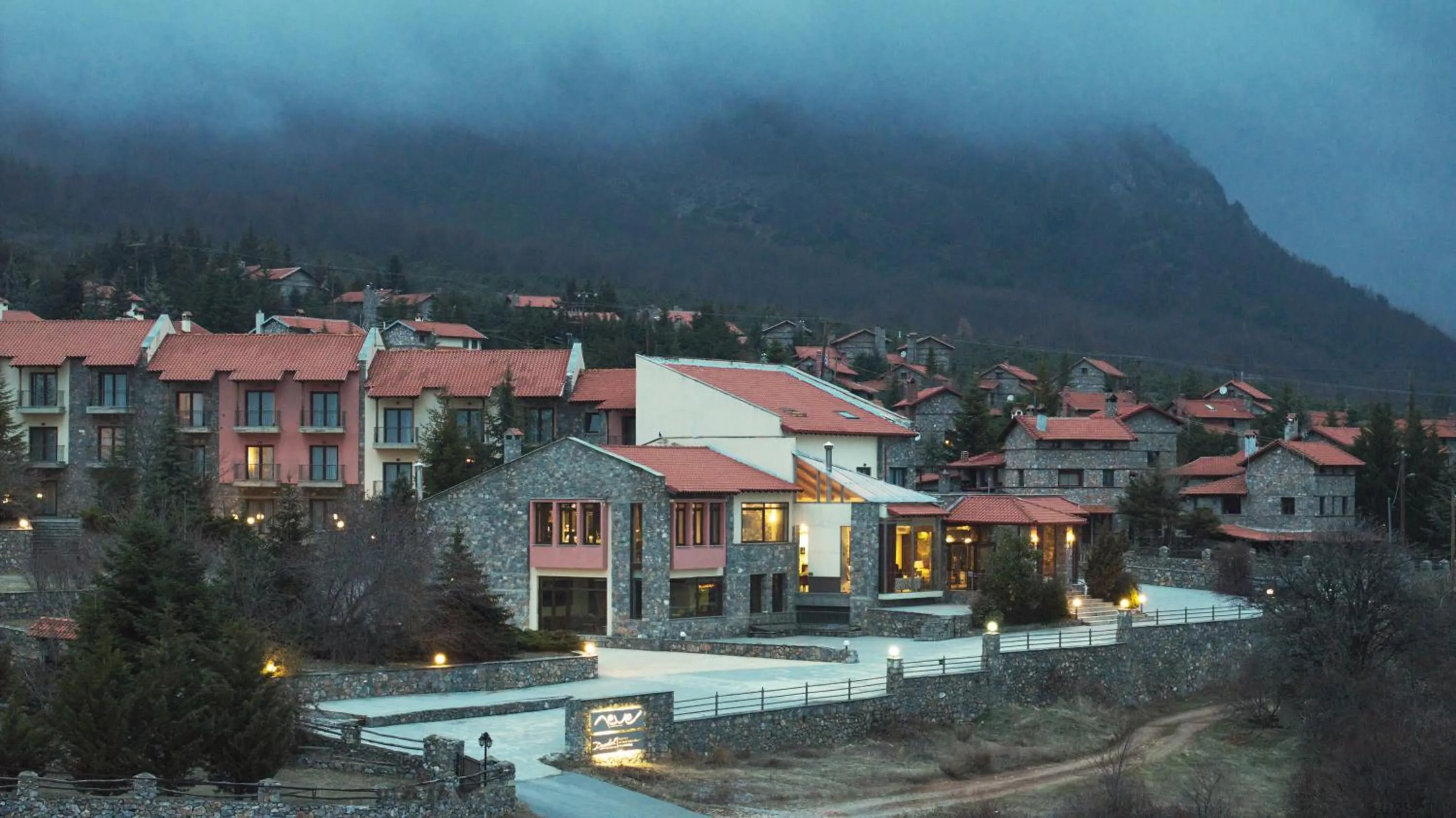 Property building in Domotel Neve Mountain Resort