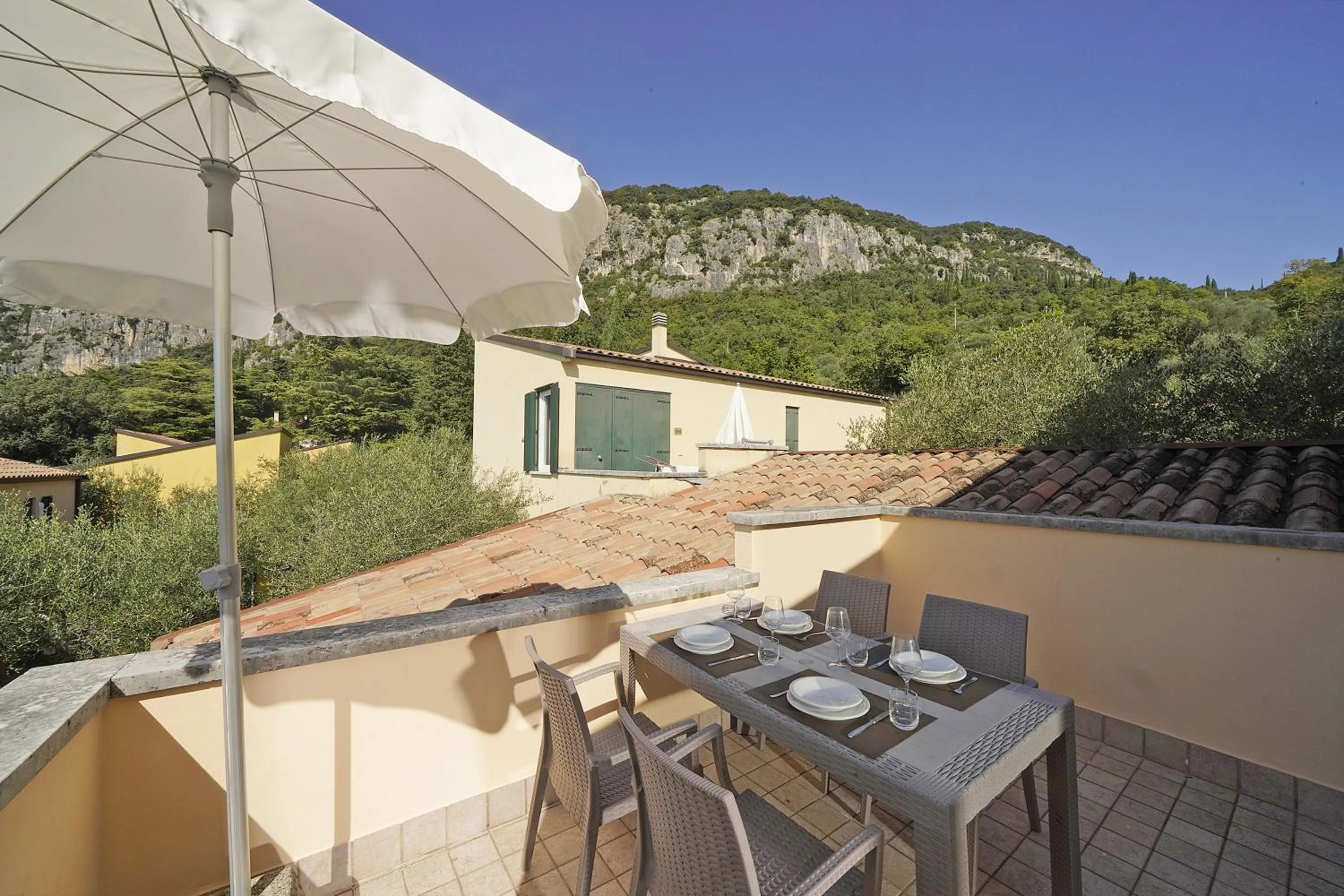 Balcony/Terrace in Appartamenti Pratone