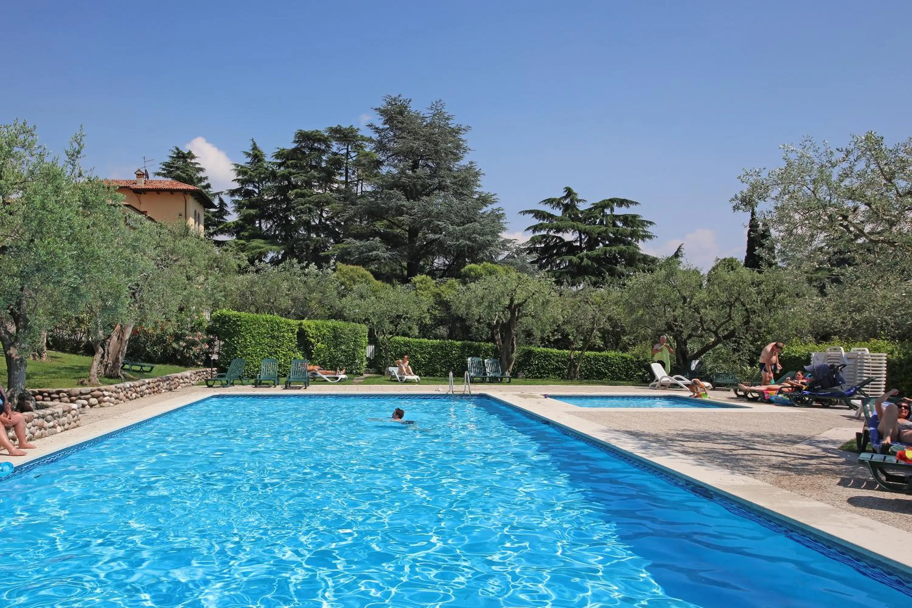 Swimming pool in Appartamenti Pratone