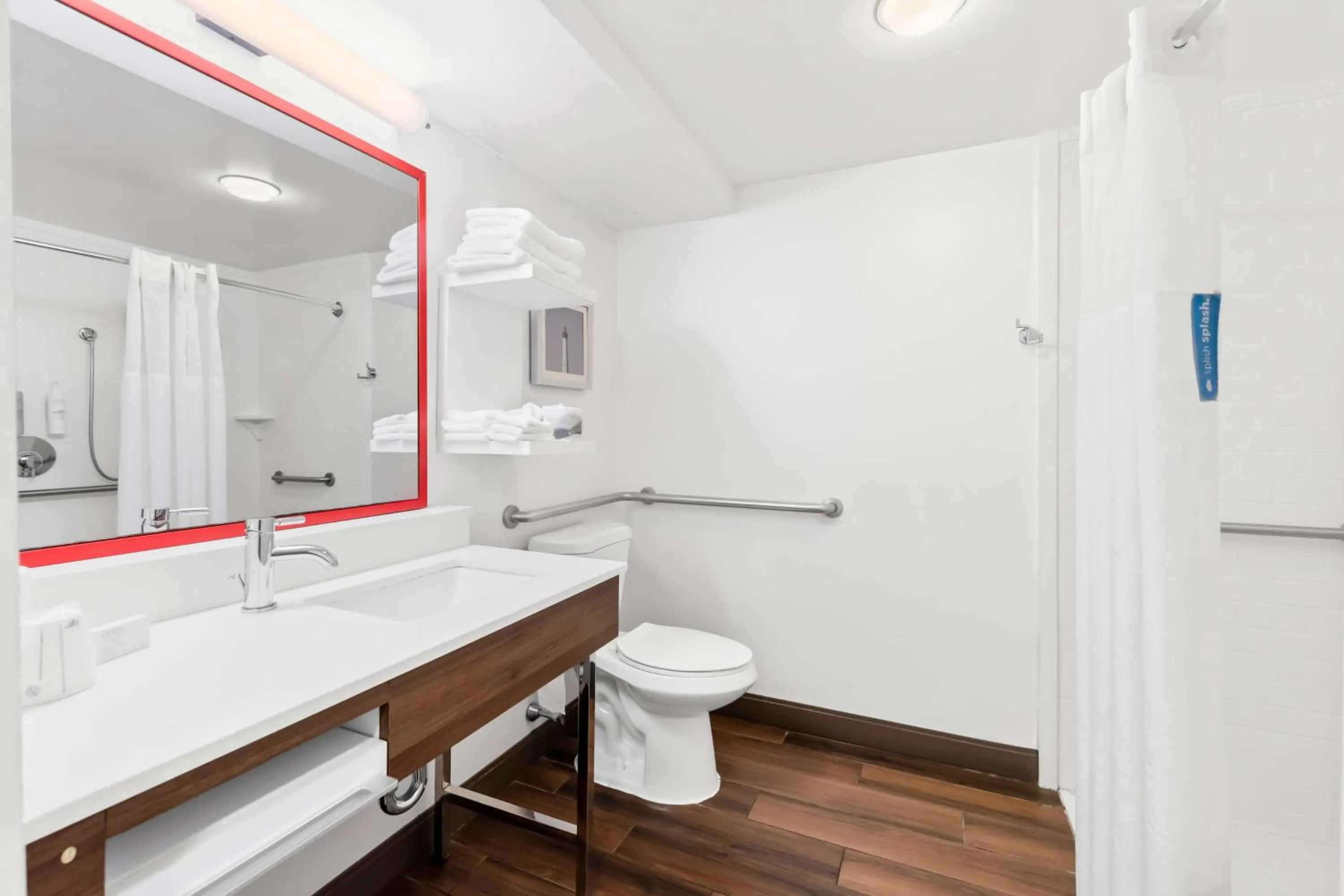 Bathroom in Hampton Inn Pennsville