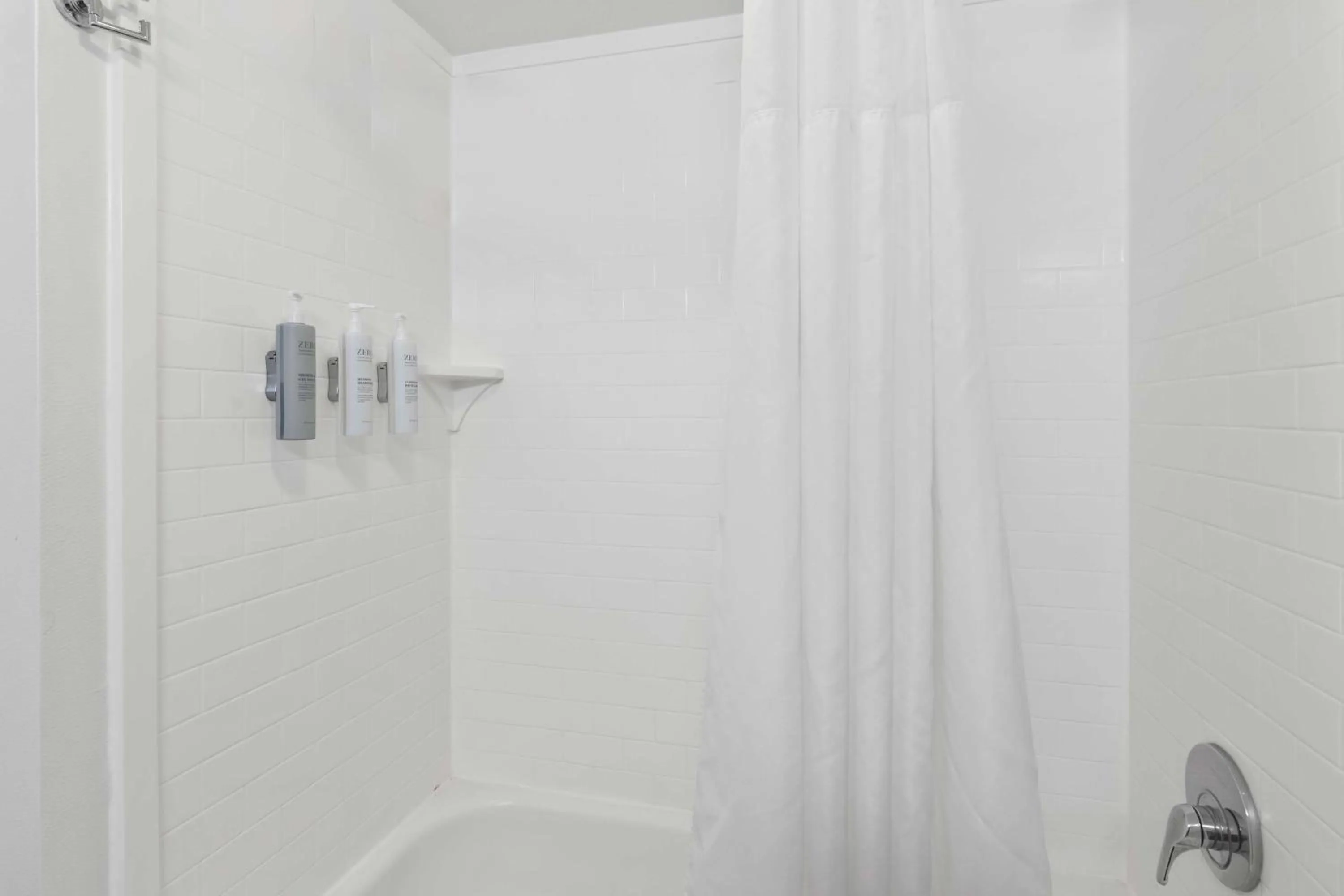 Bathroom in Hampton Inn Pennsville