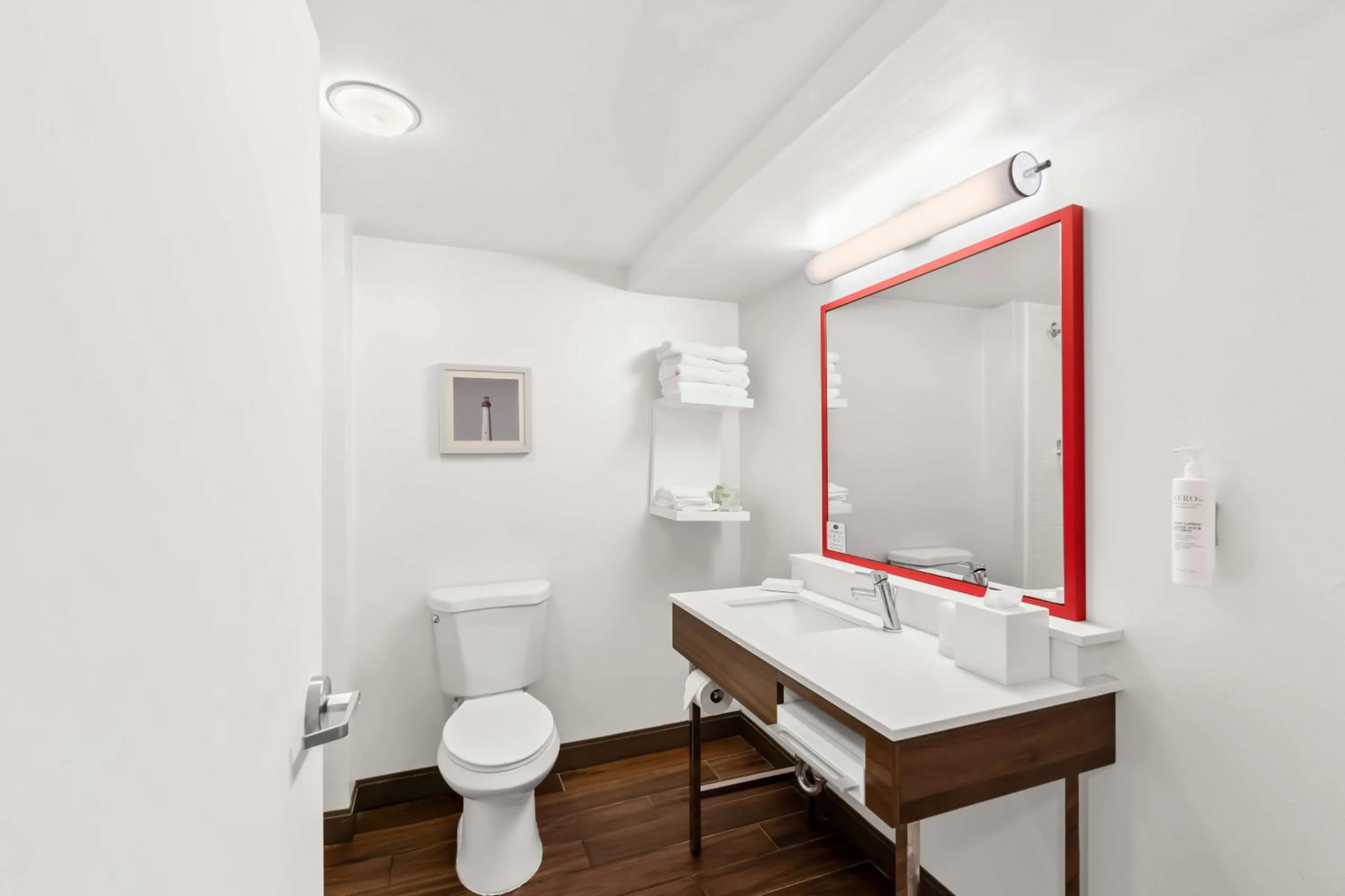 Bathroom in Hampton Inn Pennsville