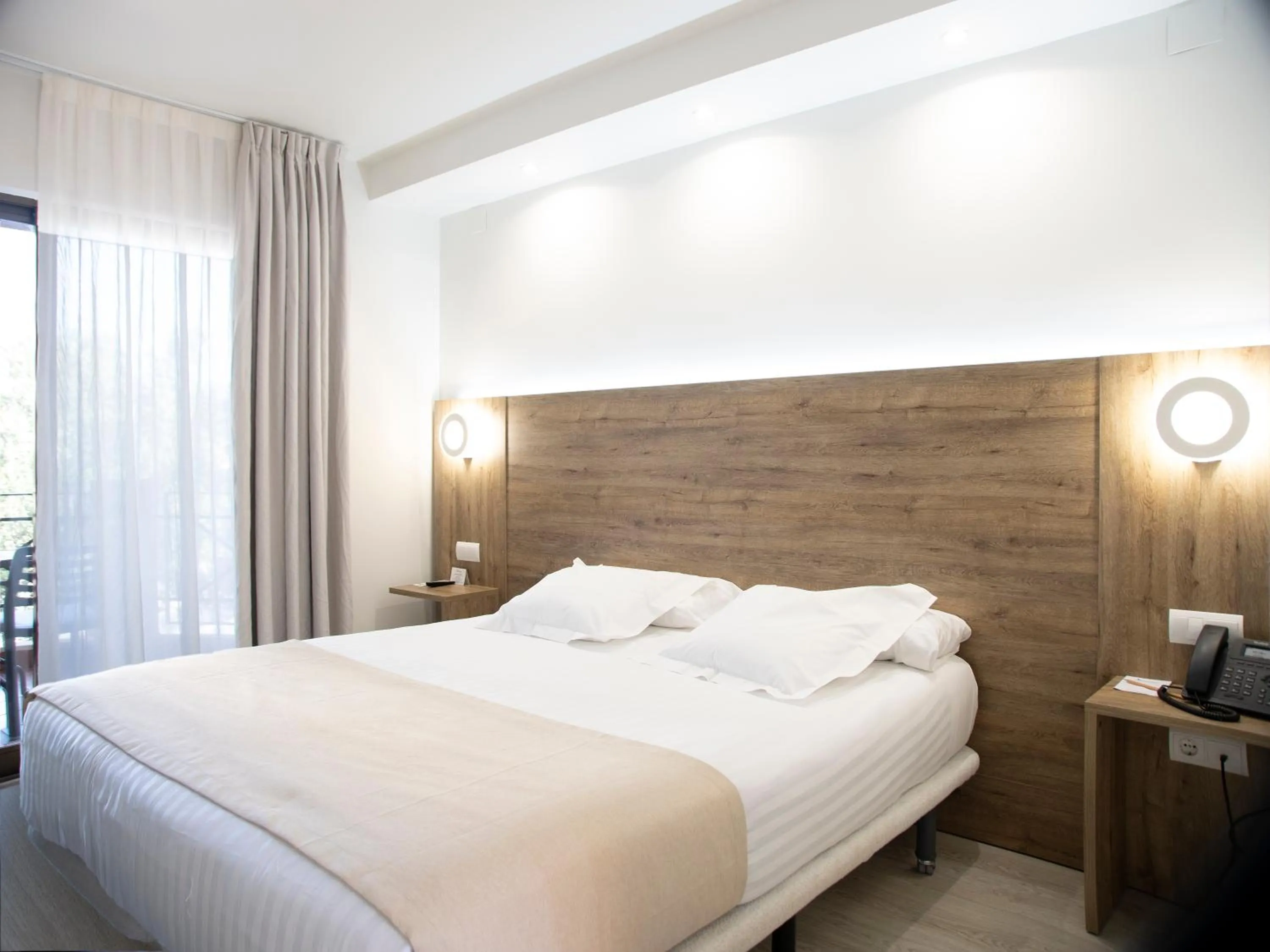 Superior Double or Twin Room with Terrace in Hotel Boutique Calas de Alicante