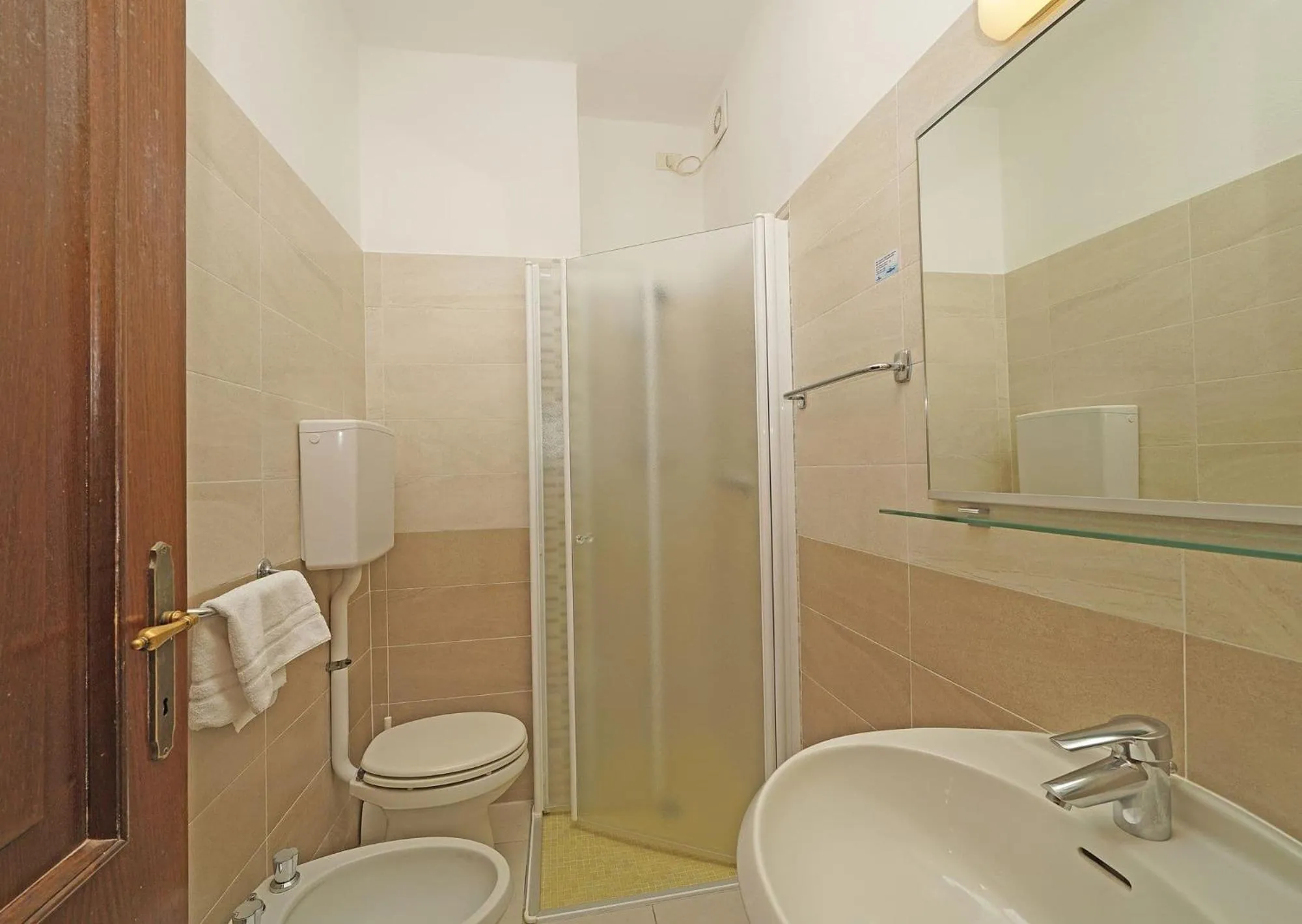 Shower in Residence Arca