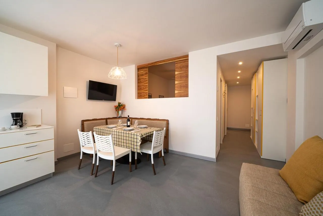 Dining area in Residence Arca