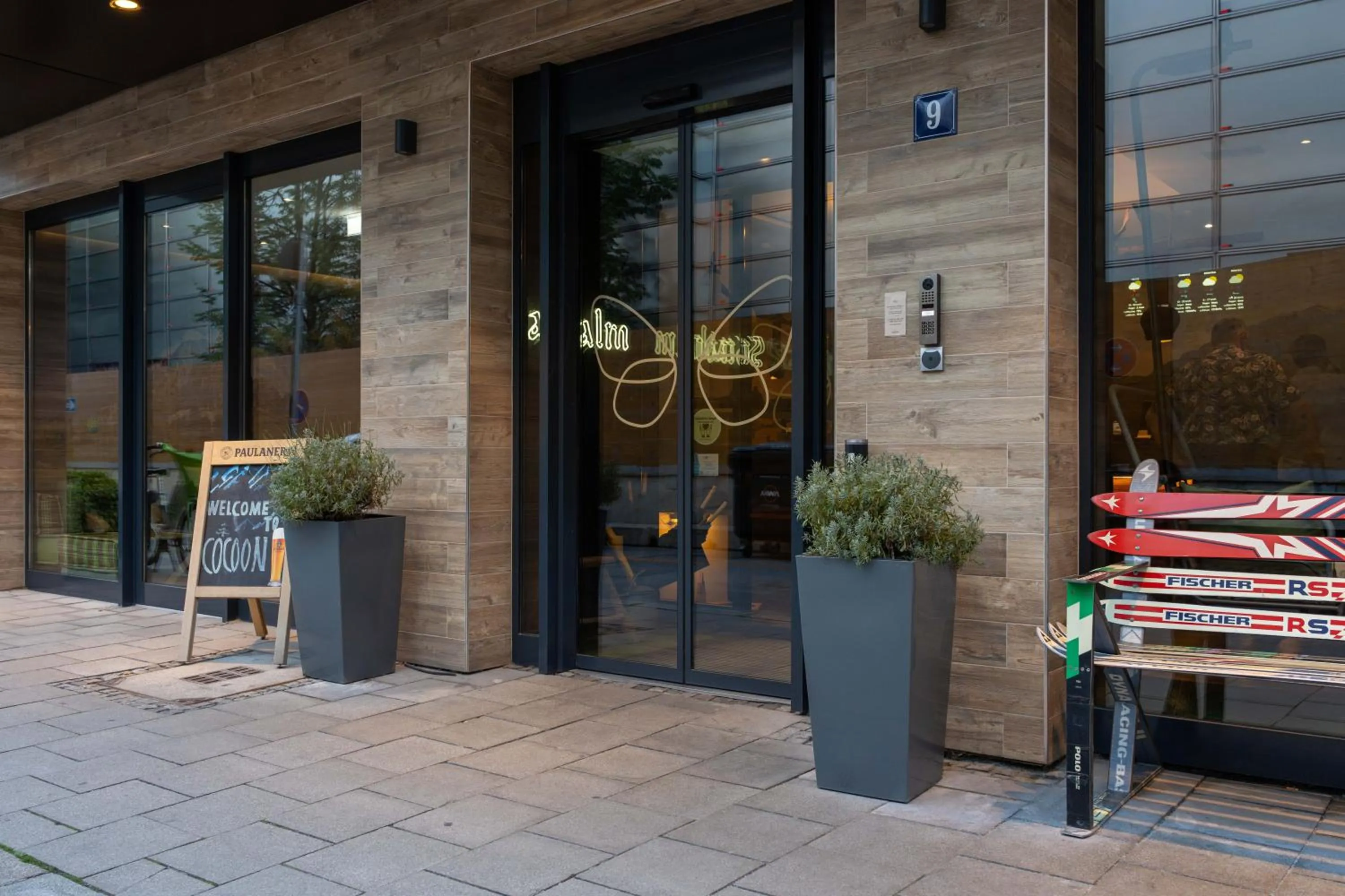 Facade/entrance in Cocoon Hauptbahnhof