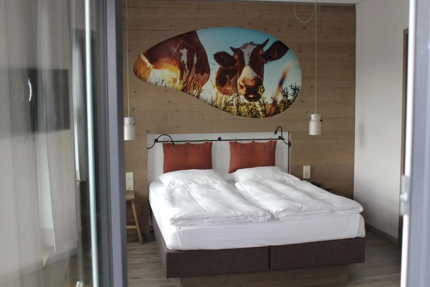 Photo of the whole room, Bed in Cocoon Hauptbahnhof