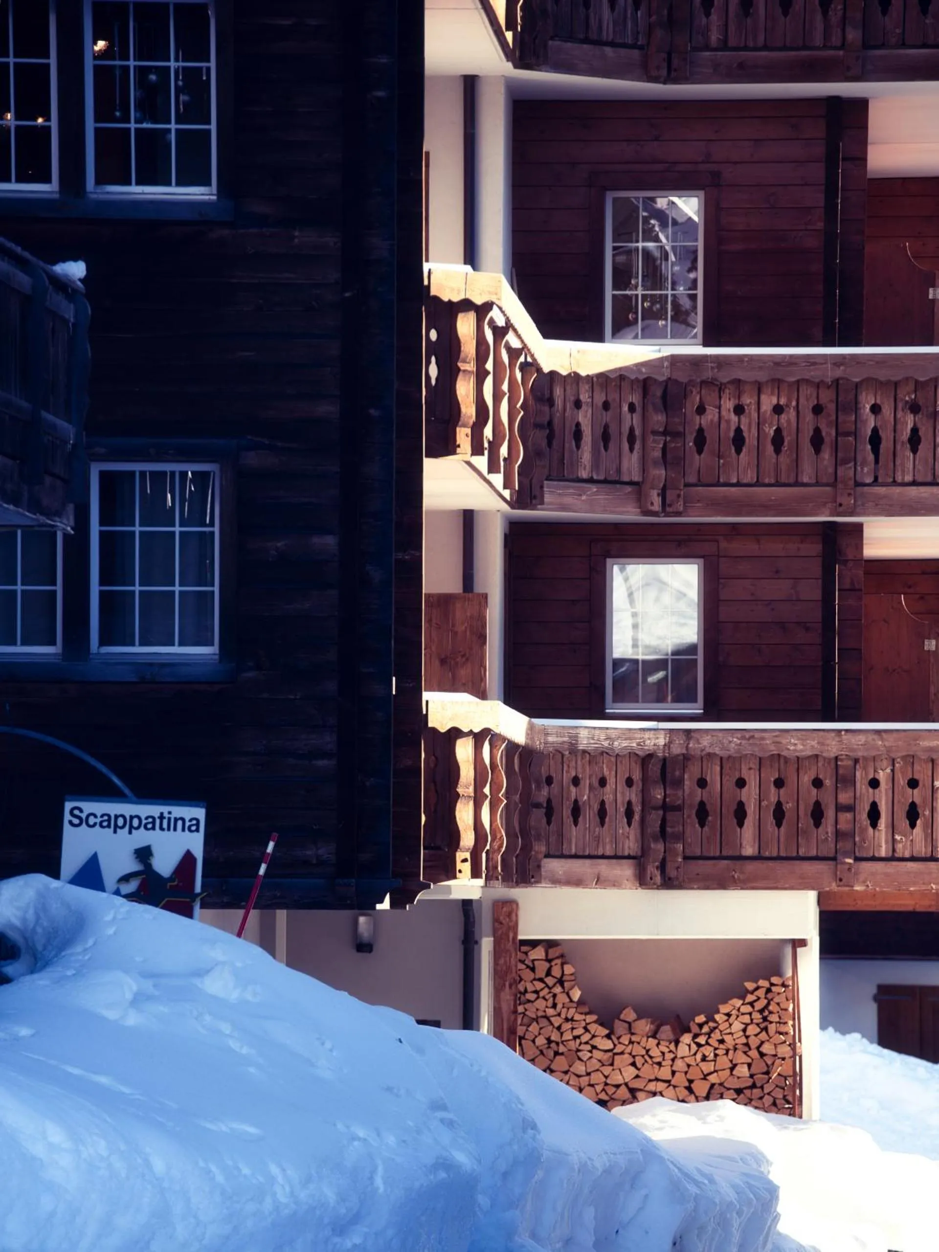 Property building in Boutique Hotel La Cabane