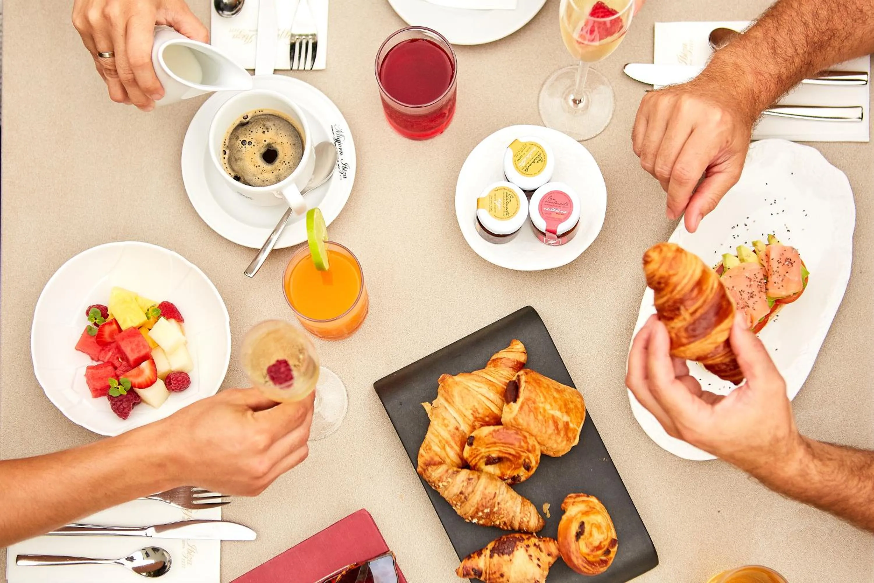 Area and facilities in Migjorn Ibiza Suites & Spa