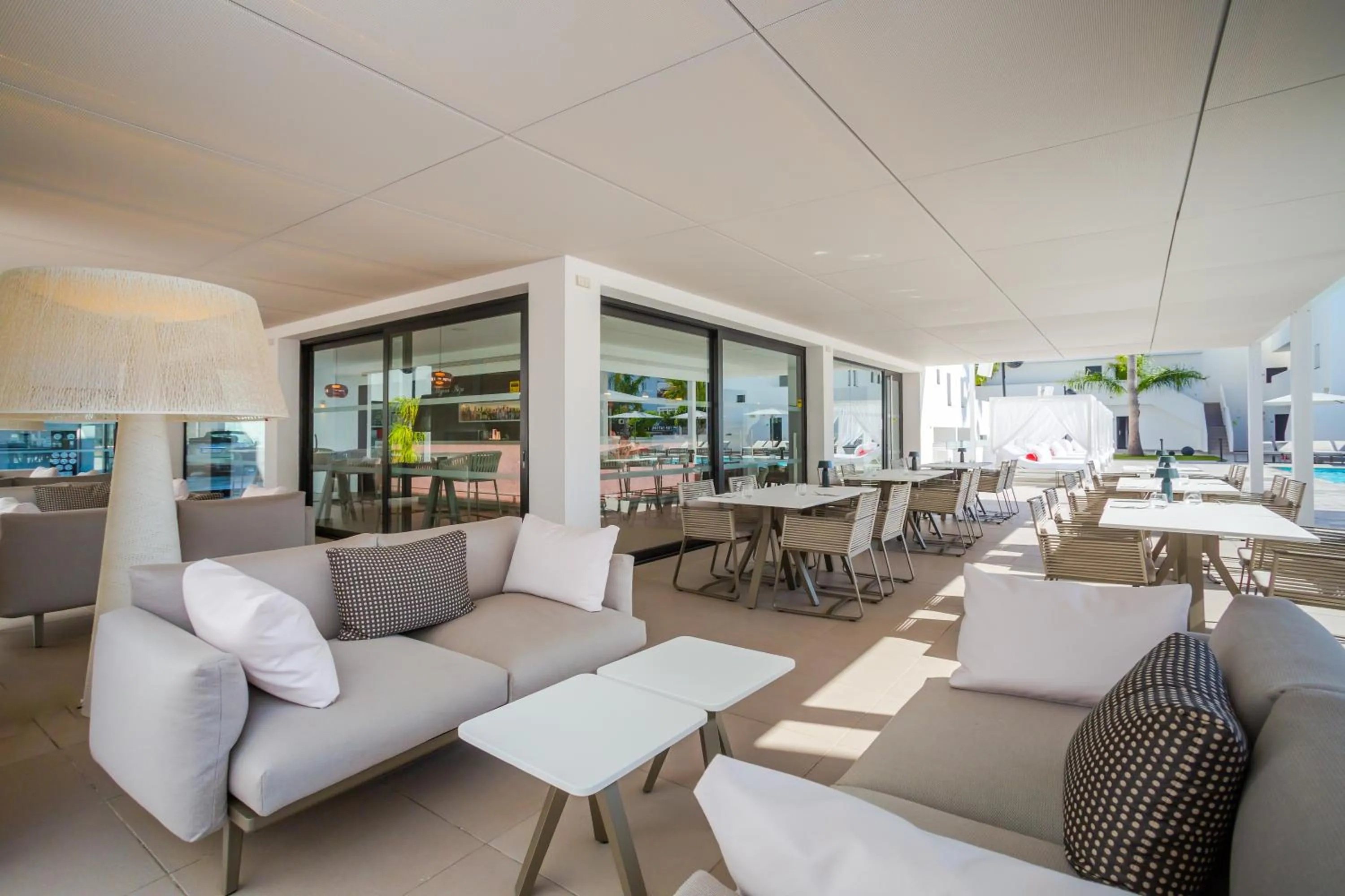 Lounge or bar in Migjorn Ibiza Suites & Spa