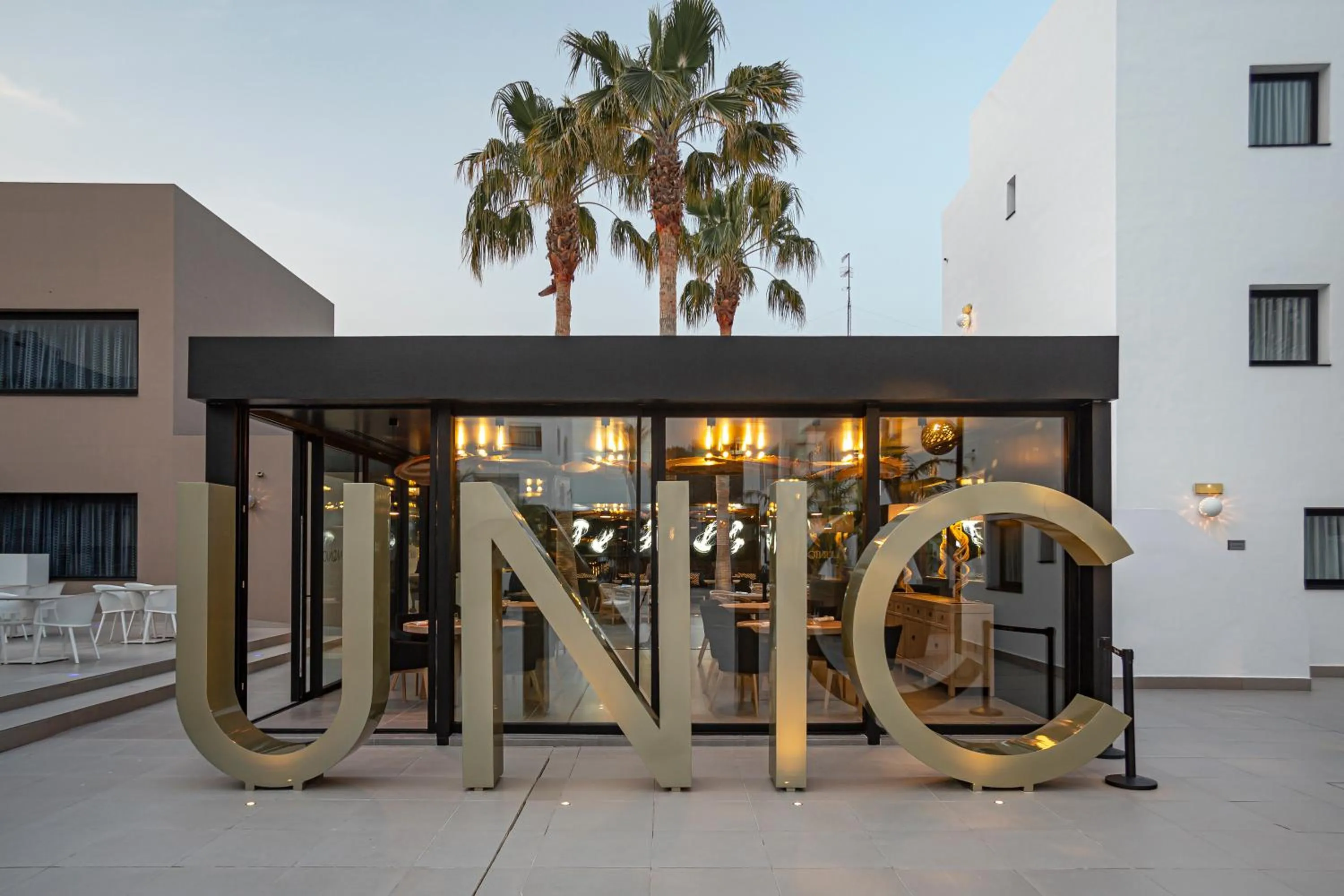 Restaurant/places to eat in Migjorn Ibiza Suites & Spa