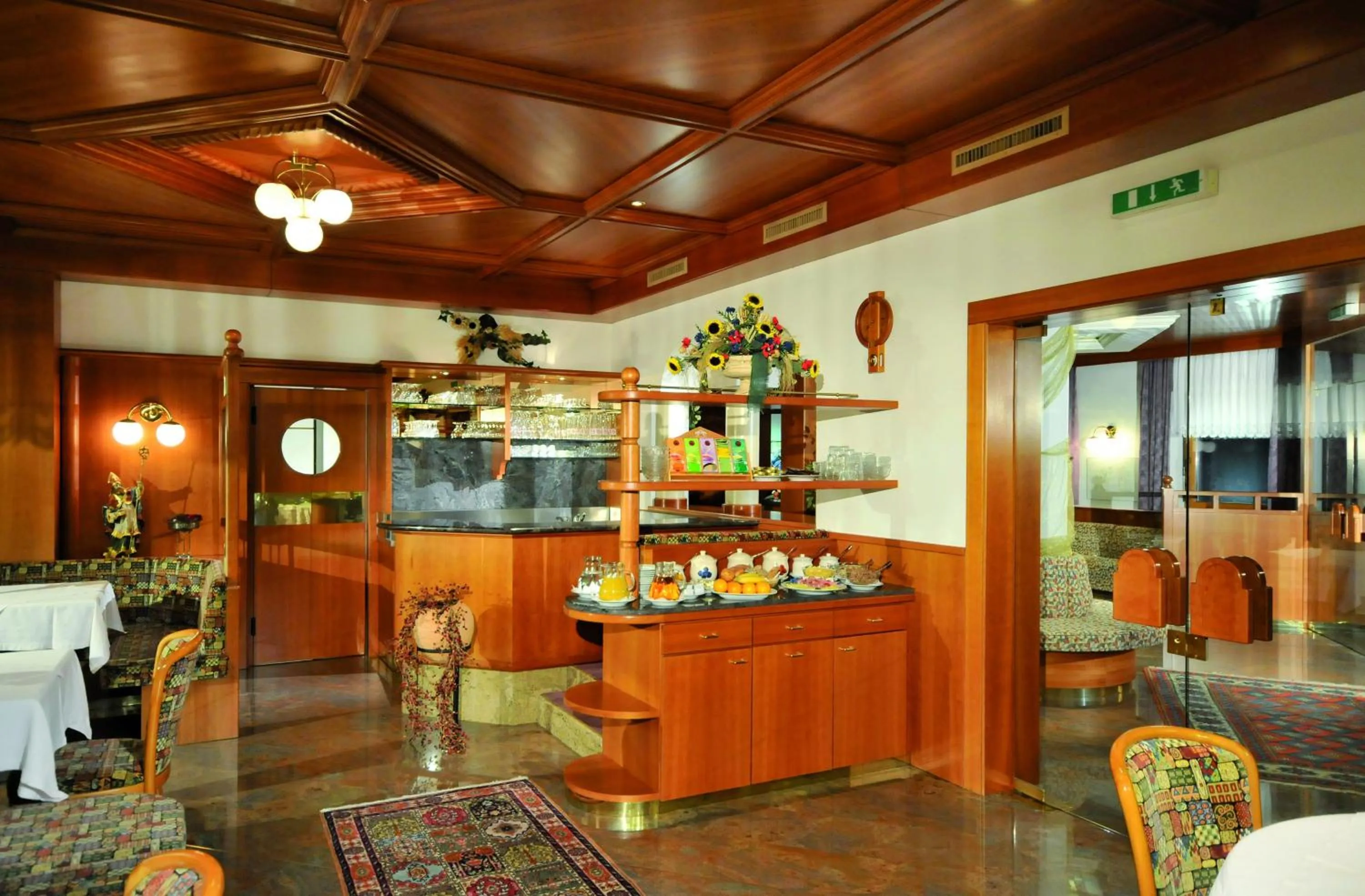 Restaurant/places to eat in Aparthotel Garni Monte