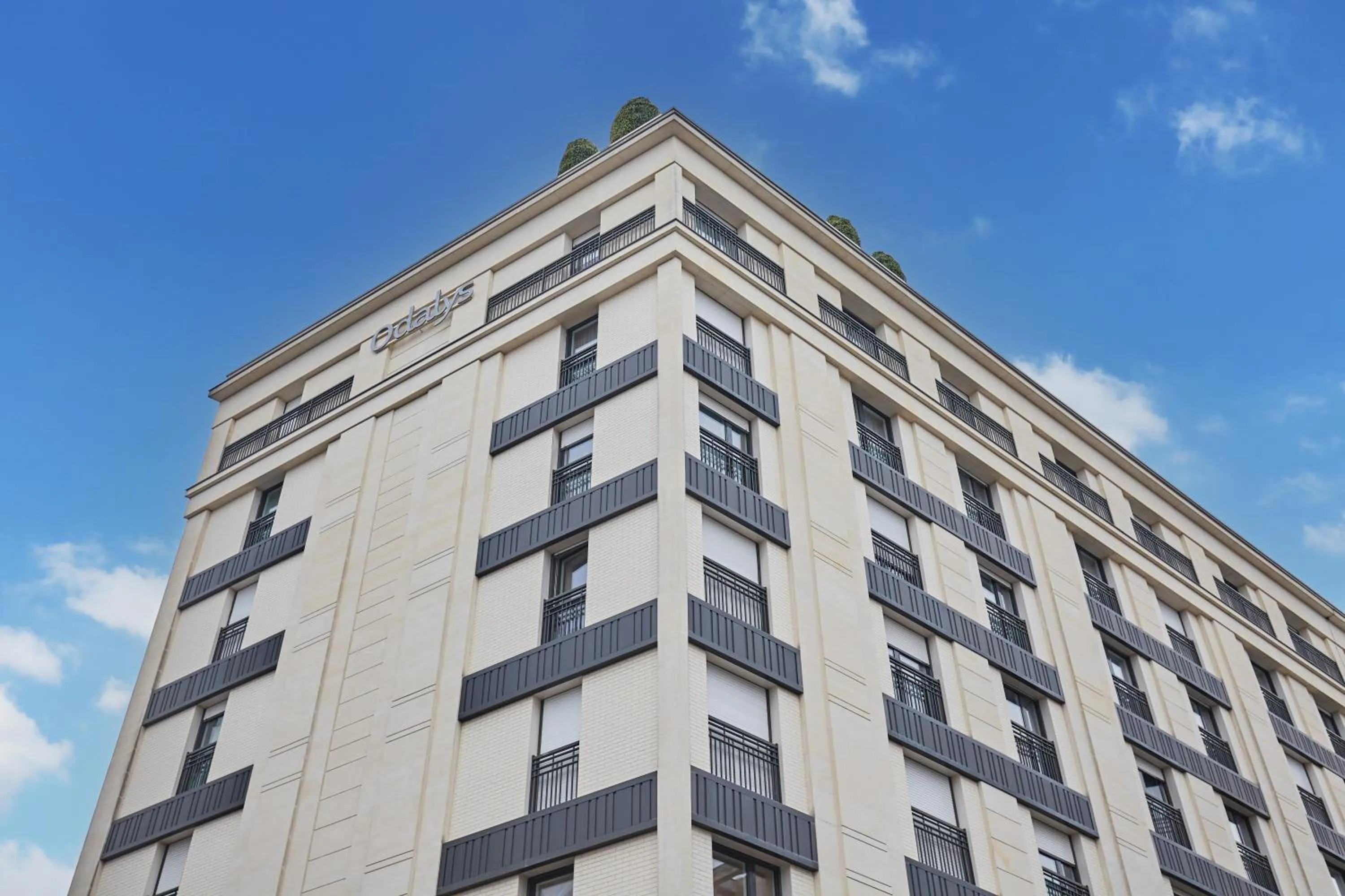 Property building in Appart Hotel Odalys City Paris Levallois