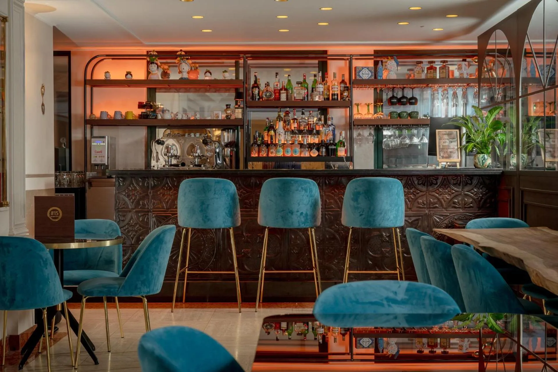 Lounge or bar in Just Hotel Saronno