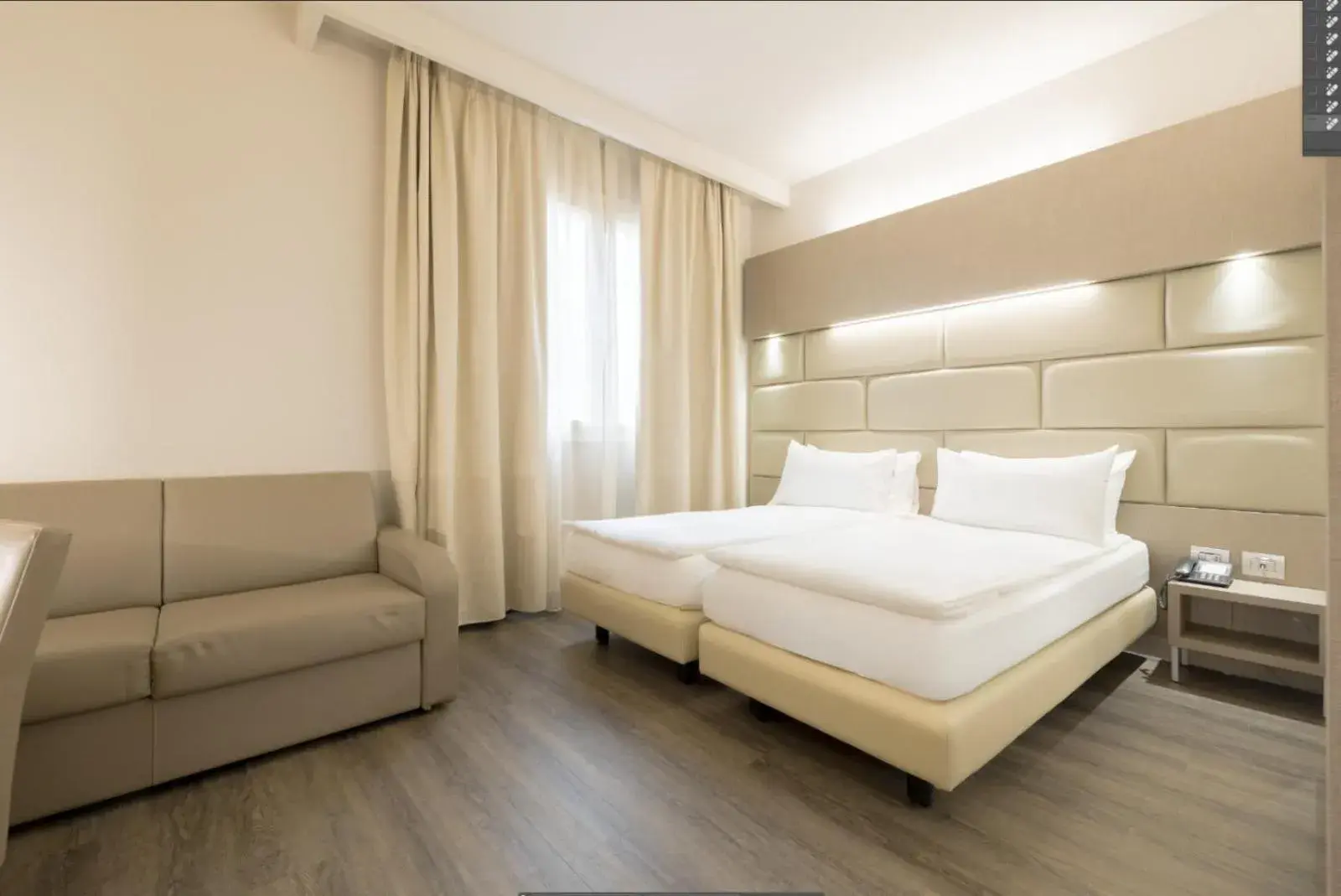 Just Hotel Saronno Just Hotel Saronno