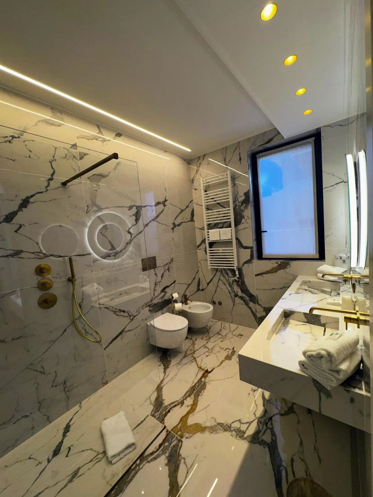 Bathroom in Just Hotel Saronno