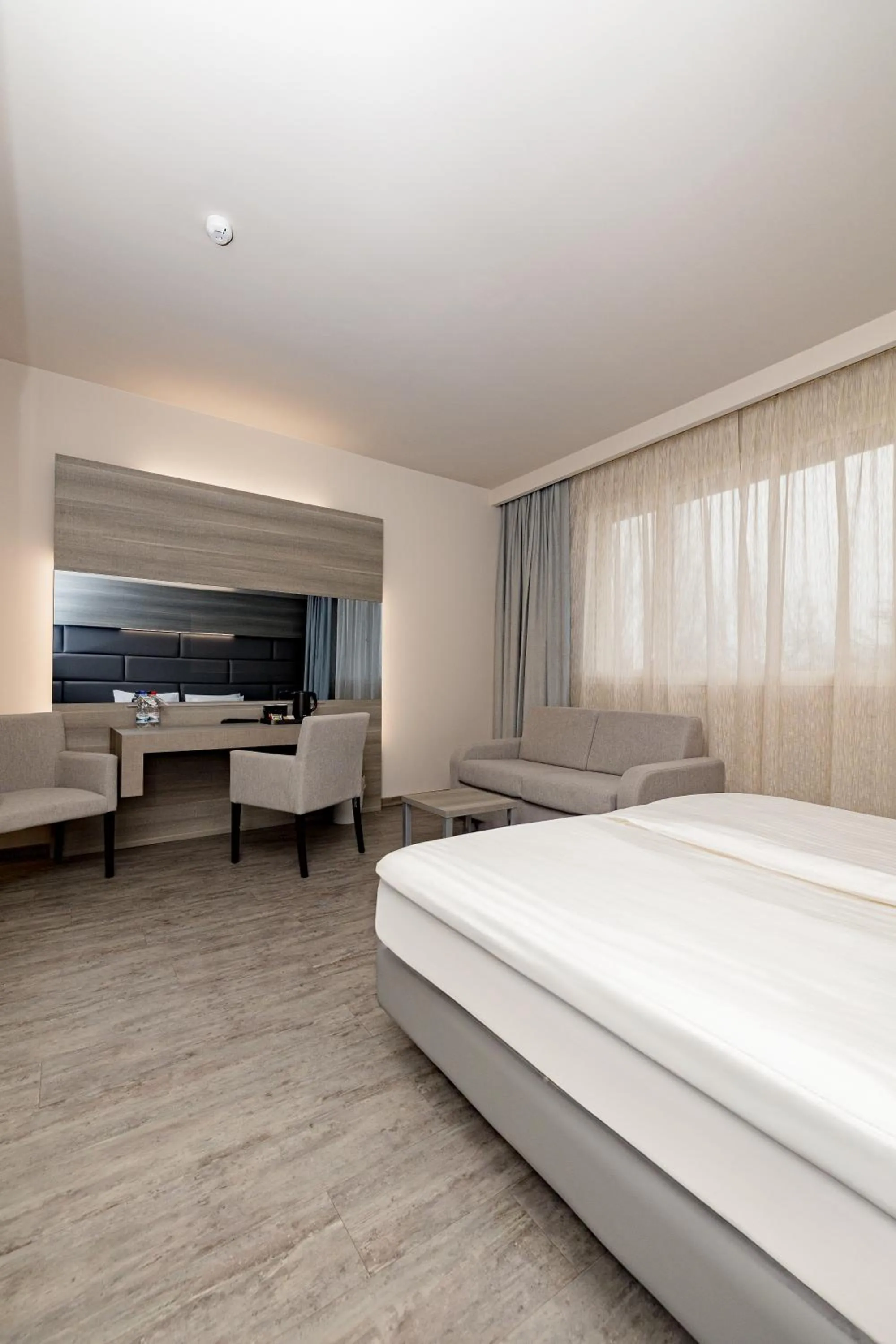 Photo of the whole room, Bed in Just Hotel Saronno