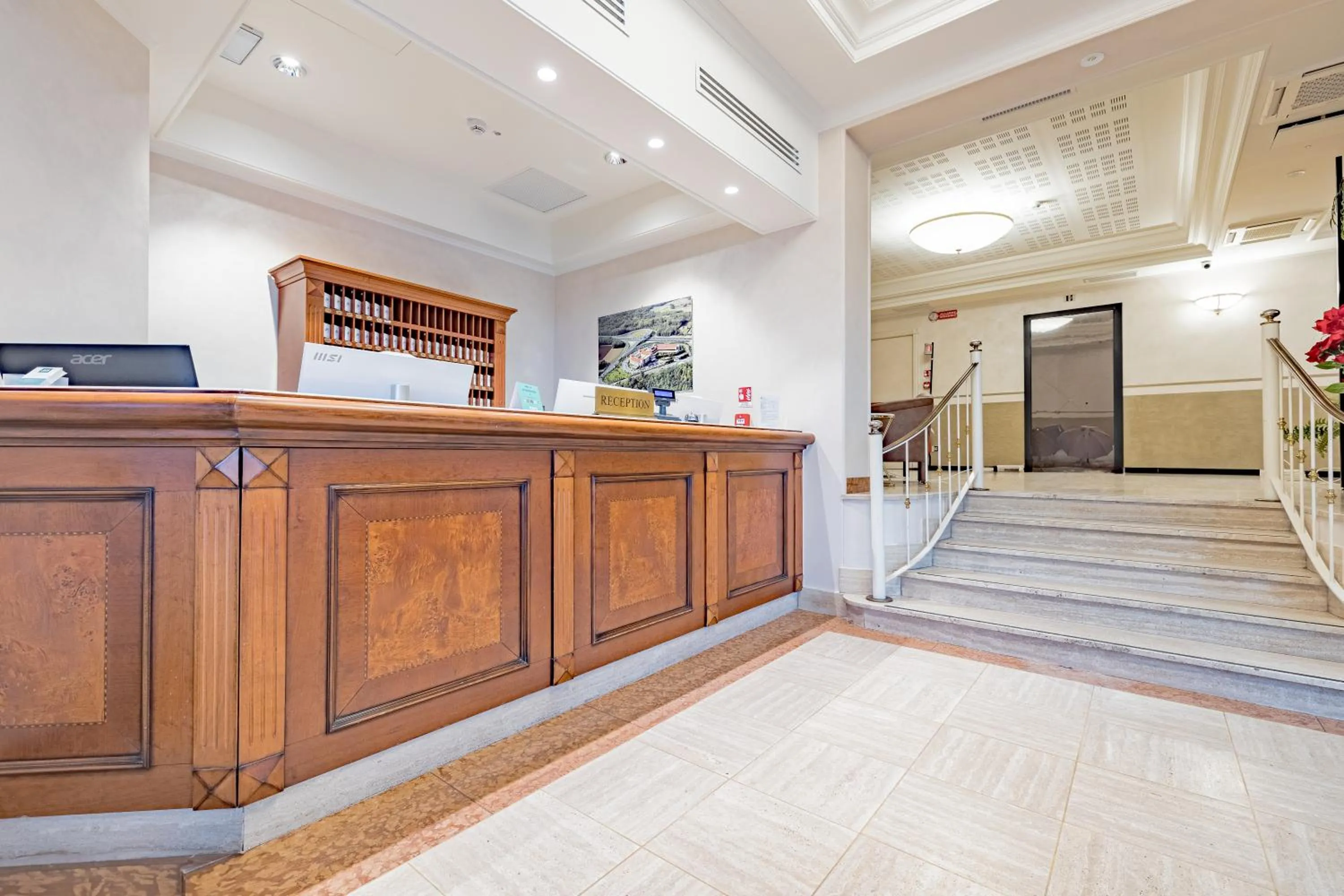 Lobby or reception in Just Hotel Saronno