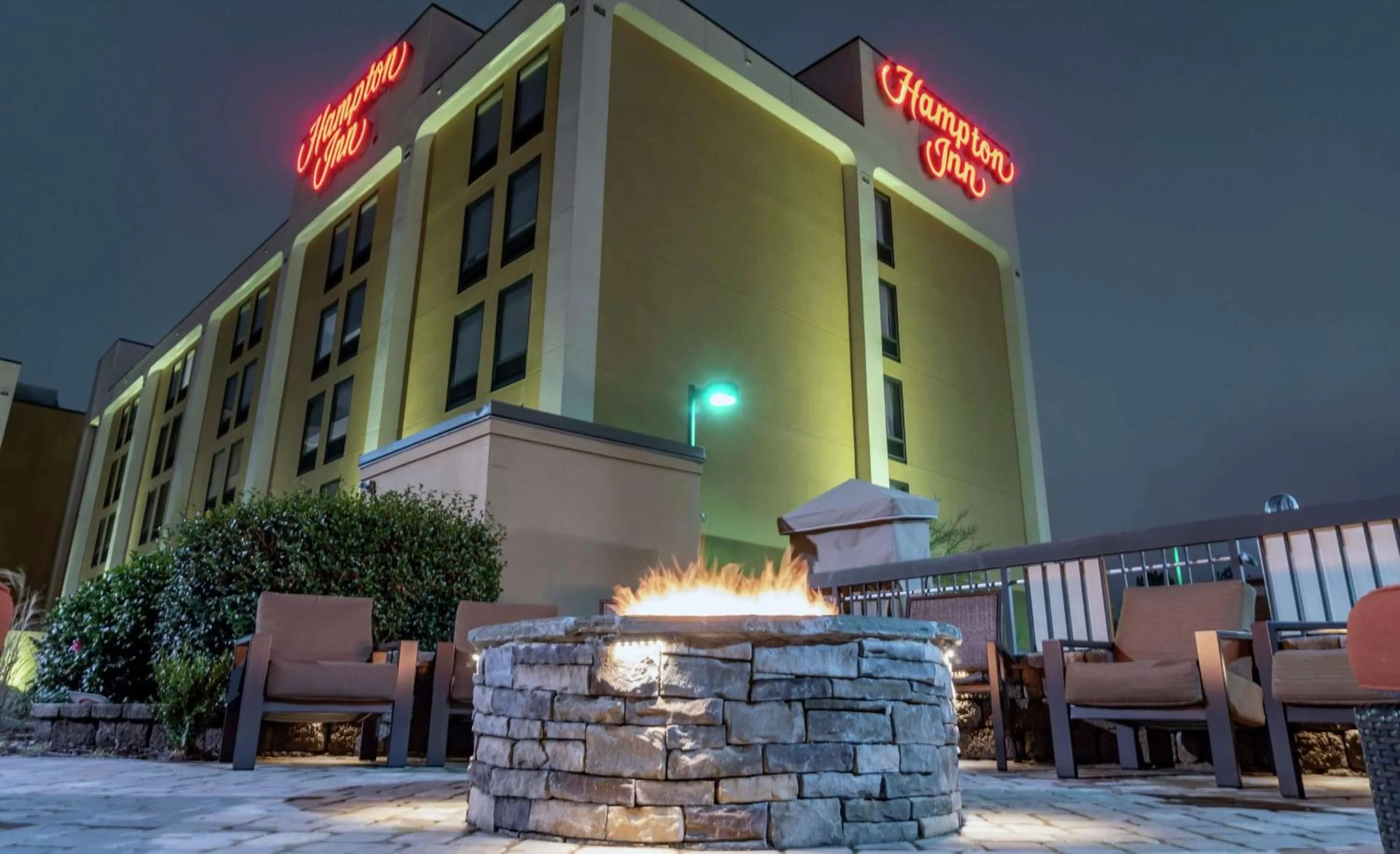 Property building in Hampton Inn Rock Hill