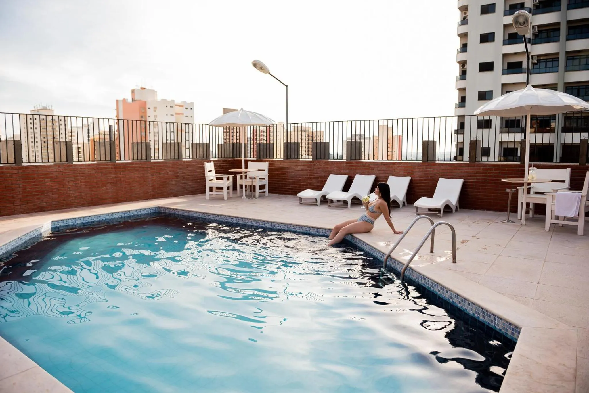 Day in Aruá Hotel, Restaurante e Convenções