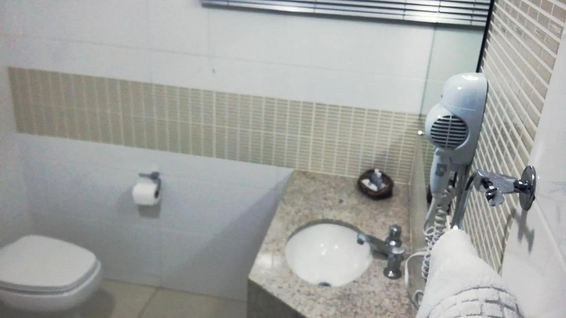 Shower in Aruá Hotel, Restaurante e Convenções