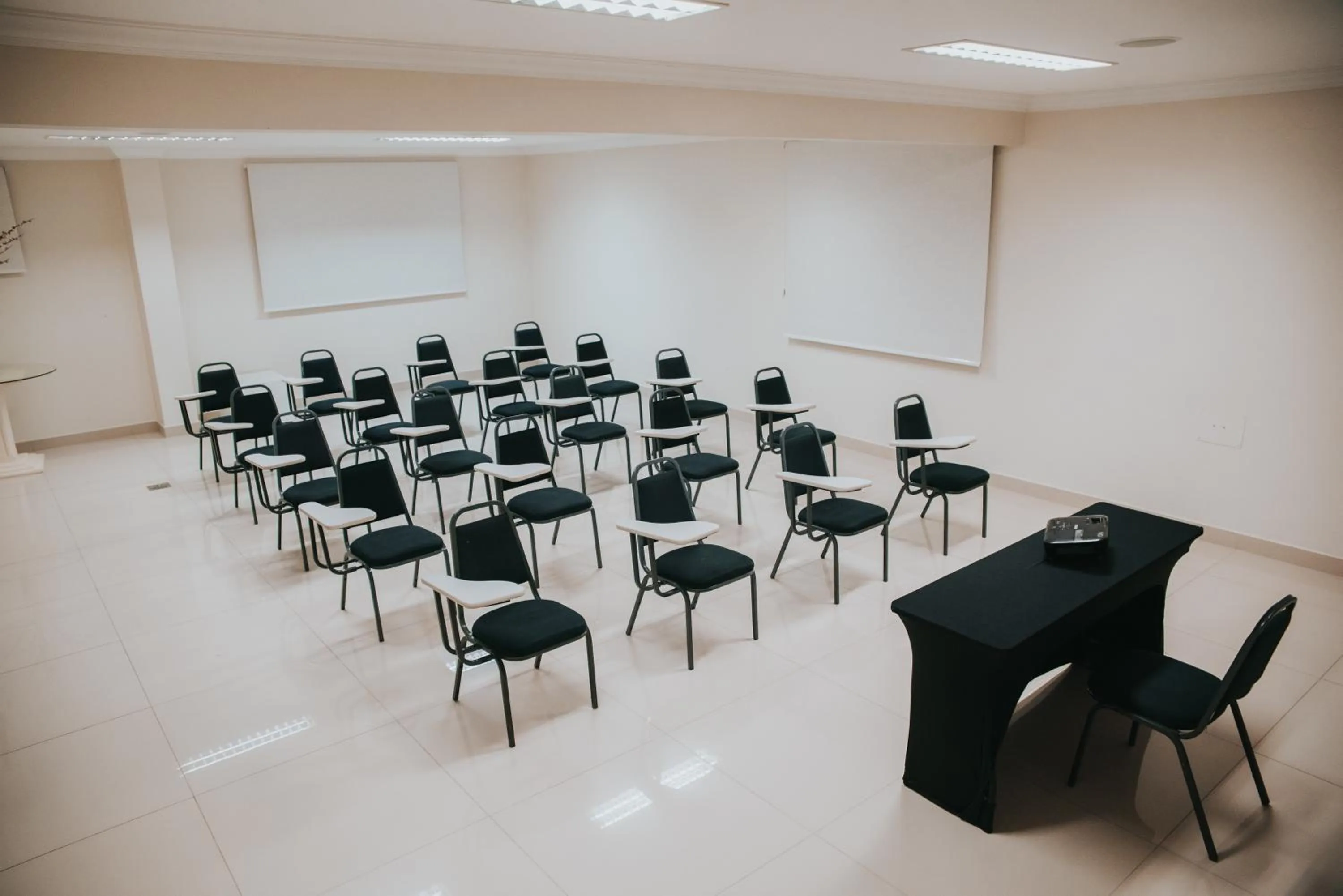 Meeting/conference room in Aruá Hotel, Restaurante e Convenções
