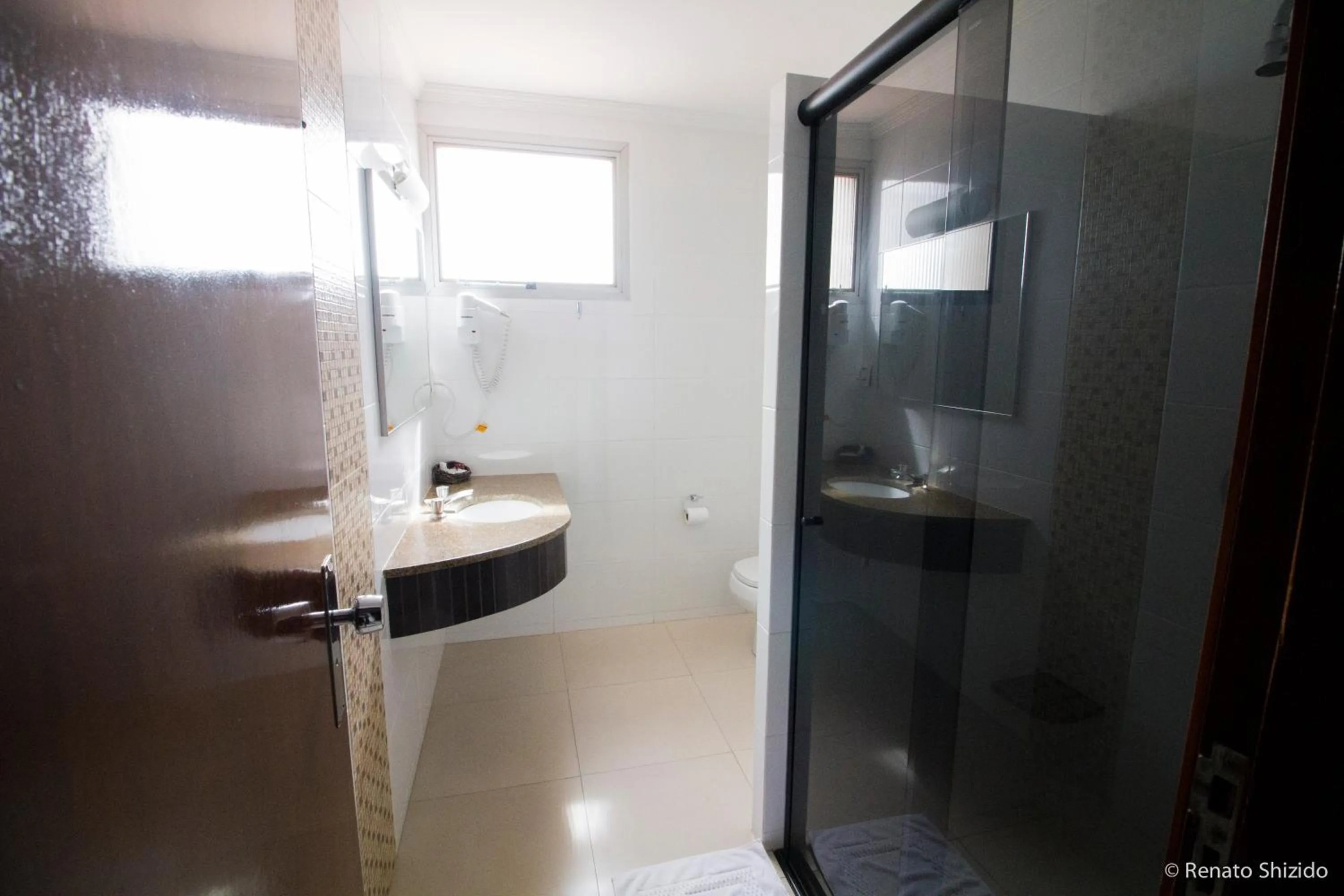 Shower in Aruá Hotel, Restaurante e Convenções