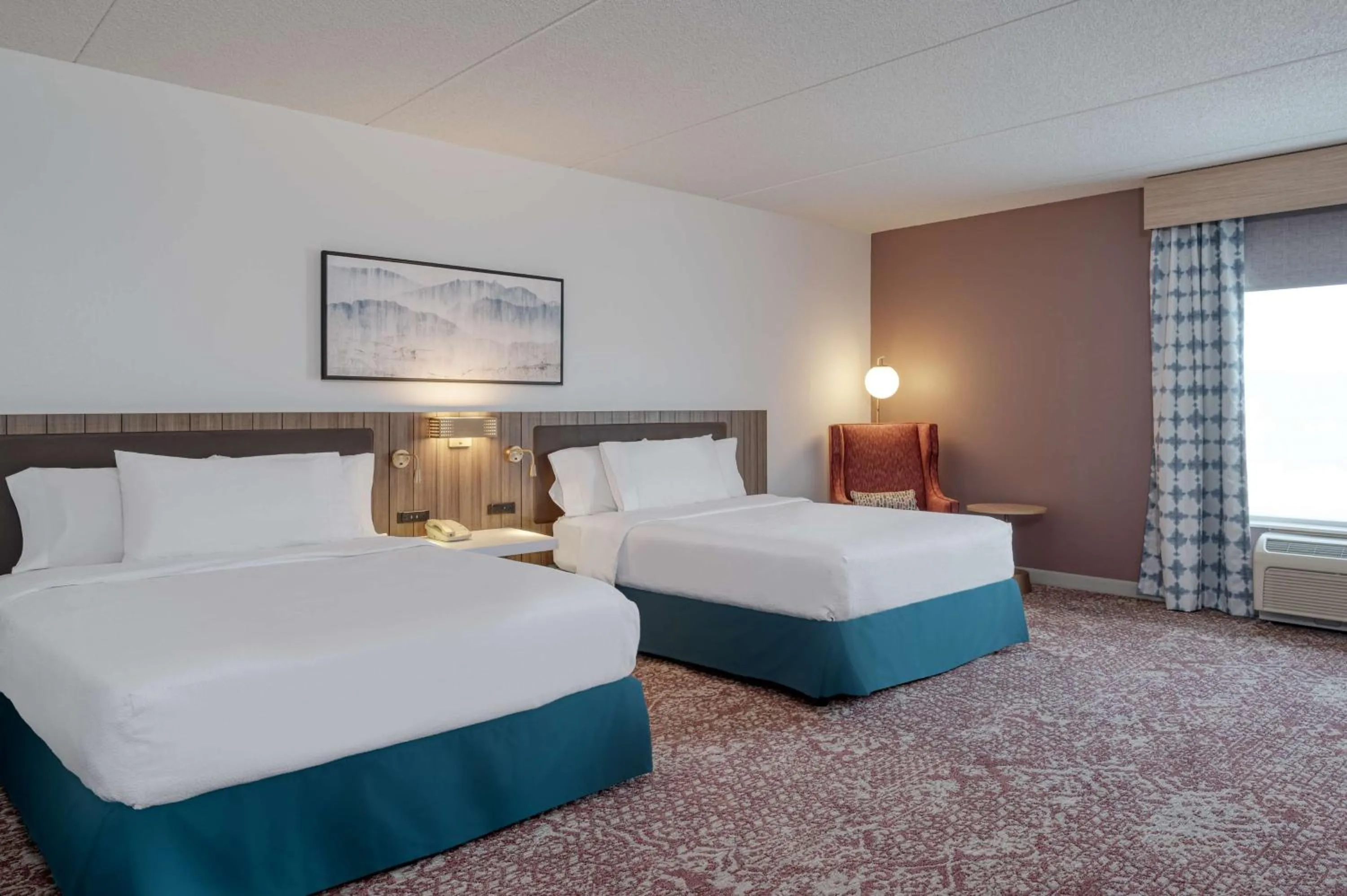 Bed in Hilton Garden Inn Clarksburg