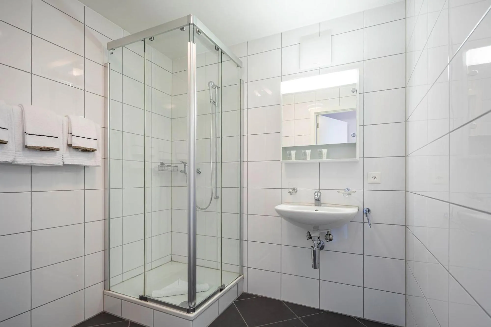 Bathroom in Marina Walensee Hotel