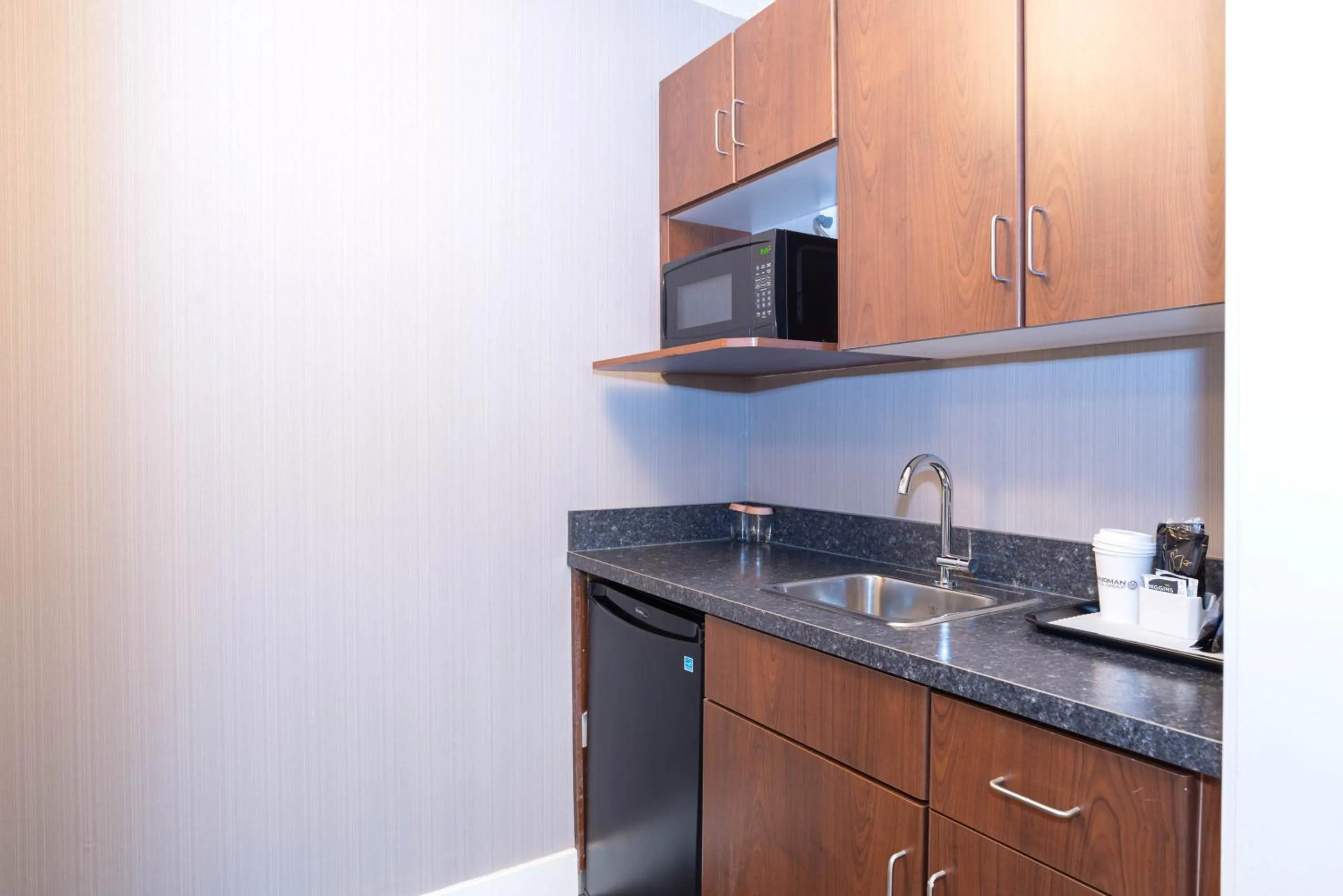 Kitchen or kitchenette in Sandman Hotel Edmonton West