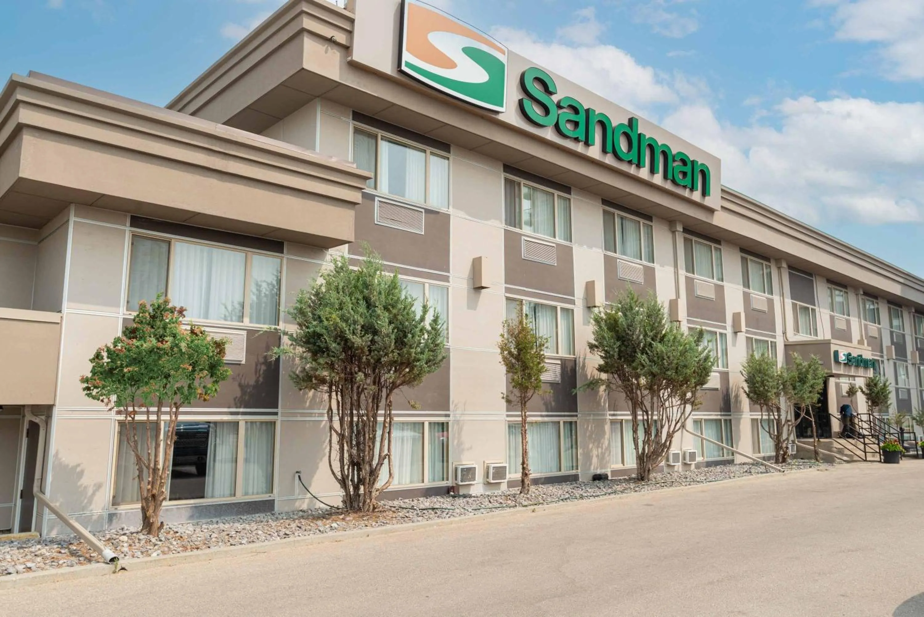 Property building in Sandman Hotel Edmonton West