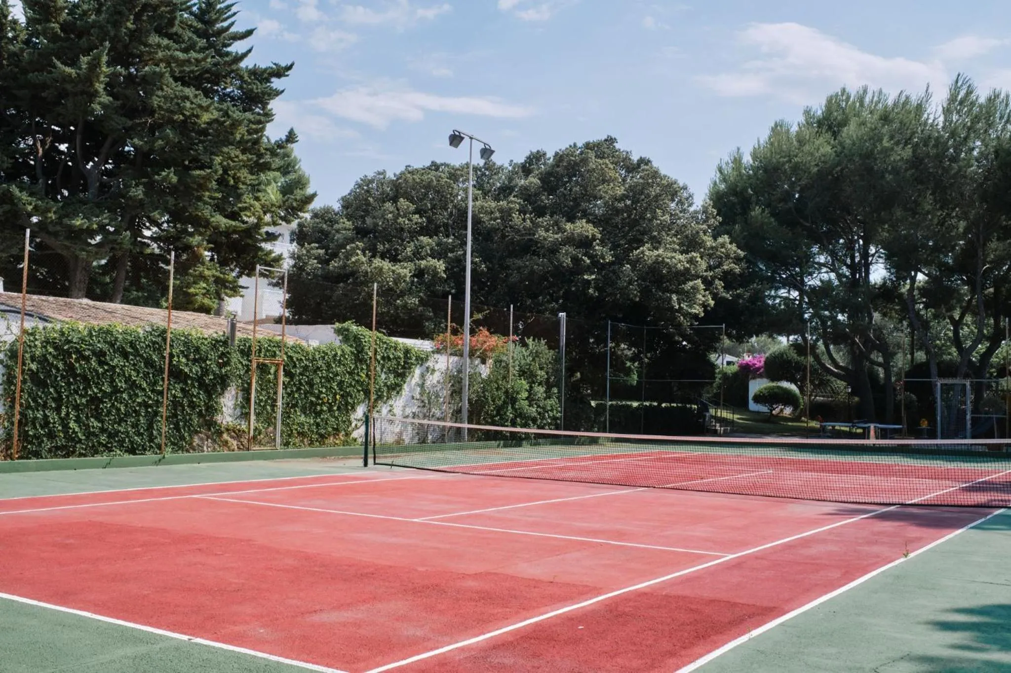 Tennis court in Prinsotel Mal Pas - Adults Only
