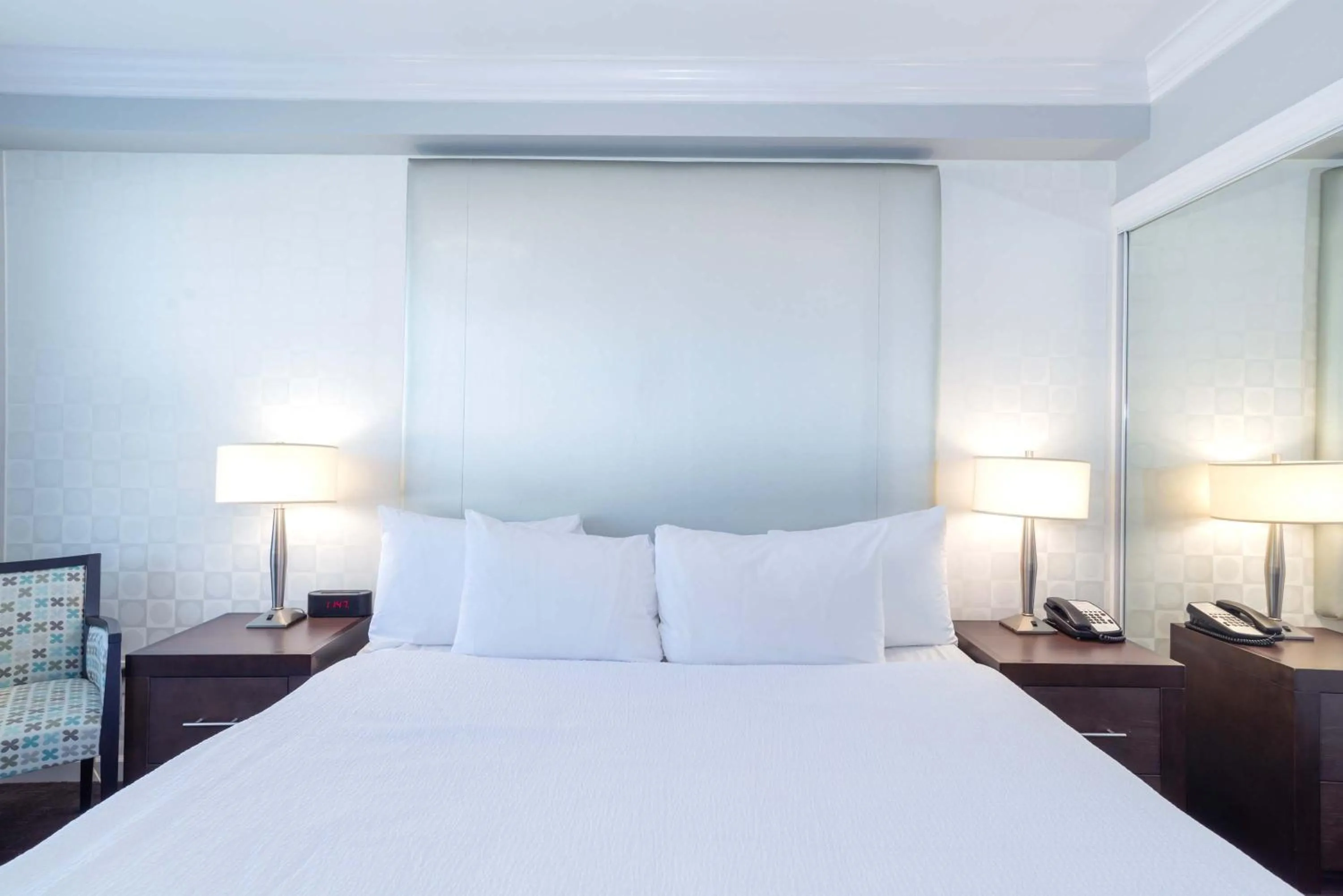 Photo of the whole room, Bed in Sandman Hotel & Suites Kelowna