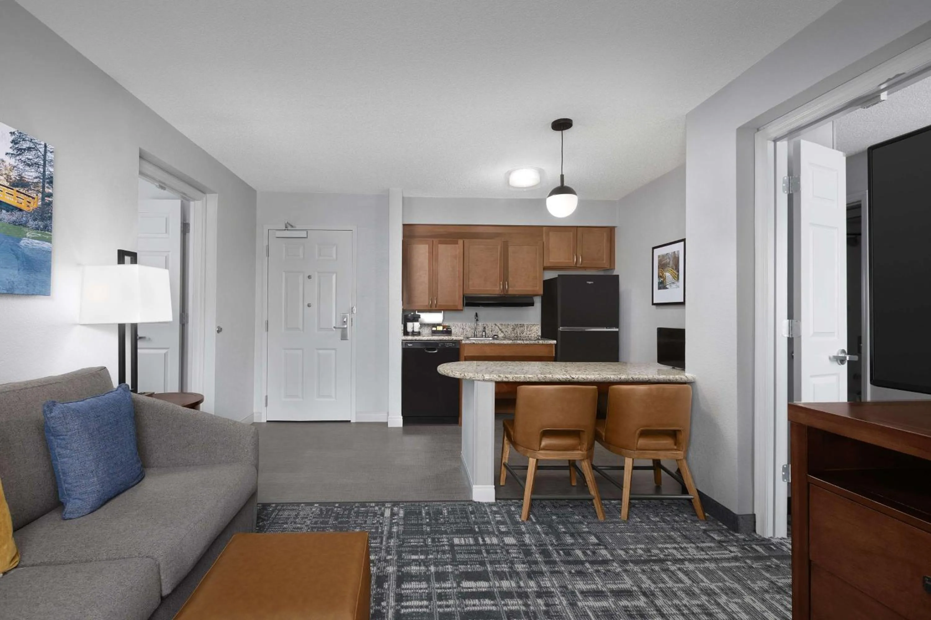 Kitchen or kitchenette in Homewood Suites by Hilton Raleigh-Durham Airport at RTP