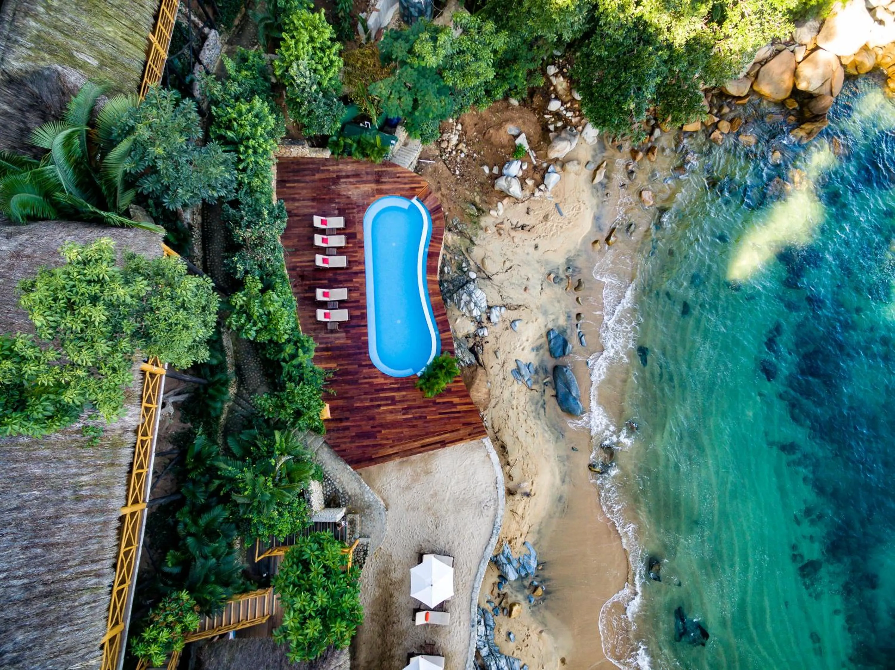 Swimming pool in Xinalani Retreat Mexico