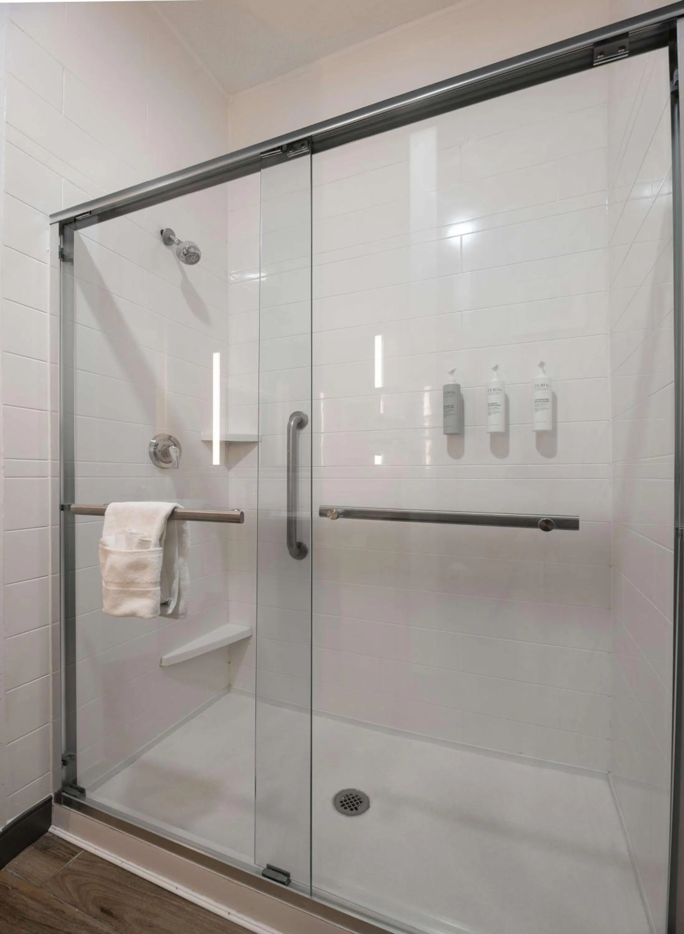 Bathroom in Hampton Inn Seguin